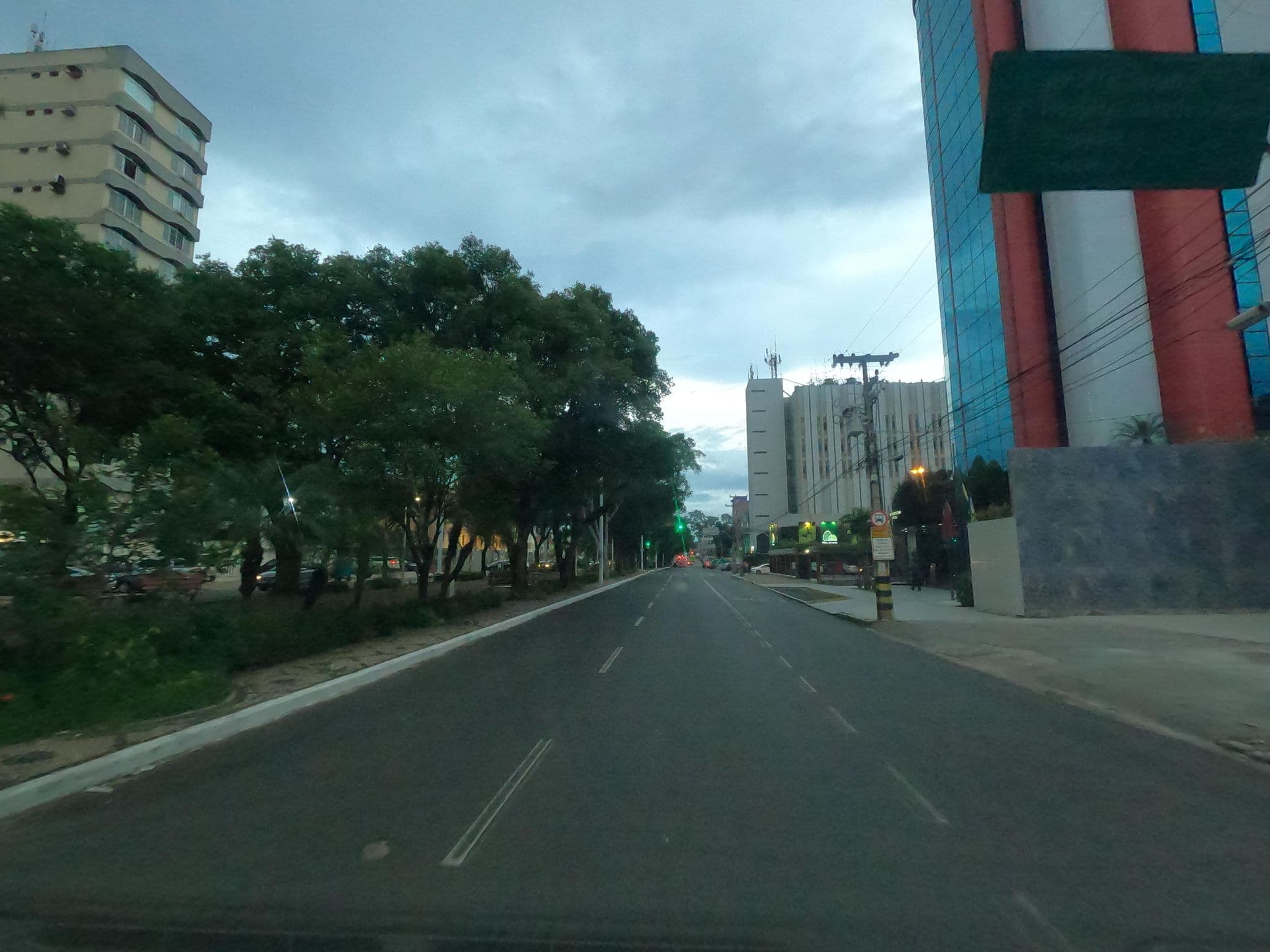 Street view near Metropolitan Hotel - Feijoada, Teresina — © MuitoAlemdasFronteiras (CC BY-SA · Mapillary)