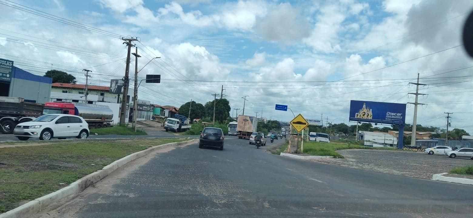 Street view near Twin Peaks, Washington, Teresina — © felipedantas (CC BY-SA · Mapillary)