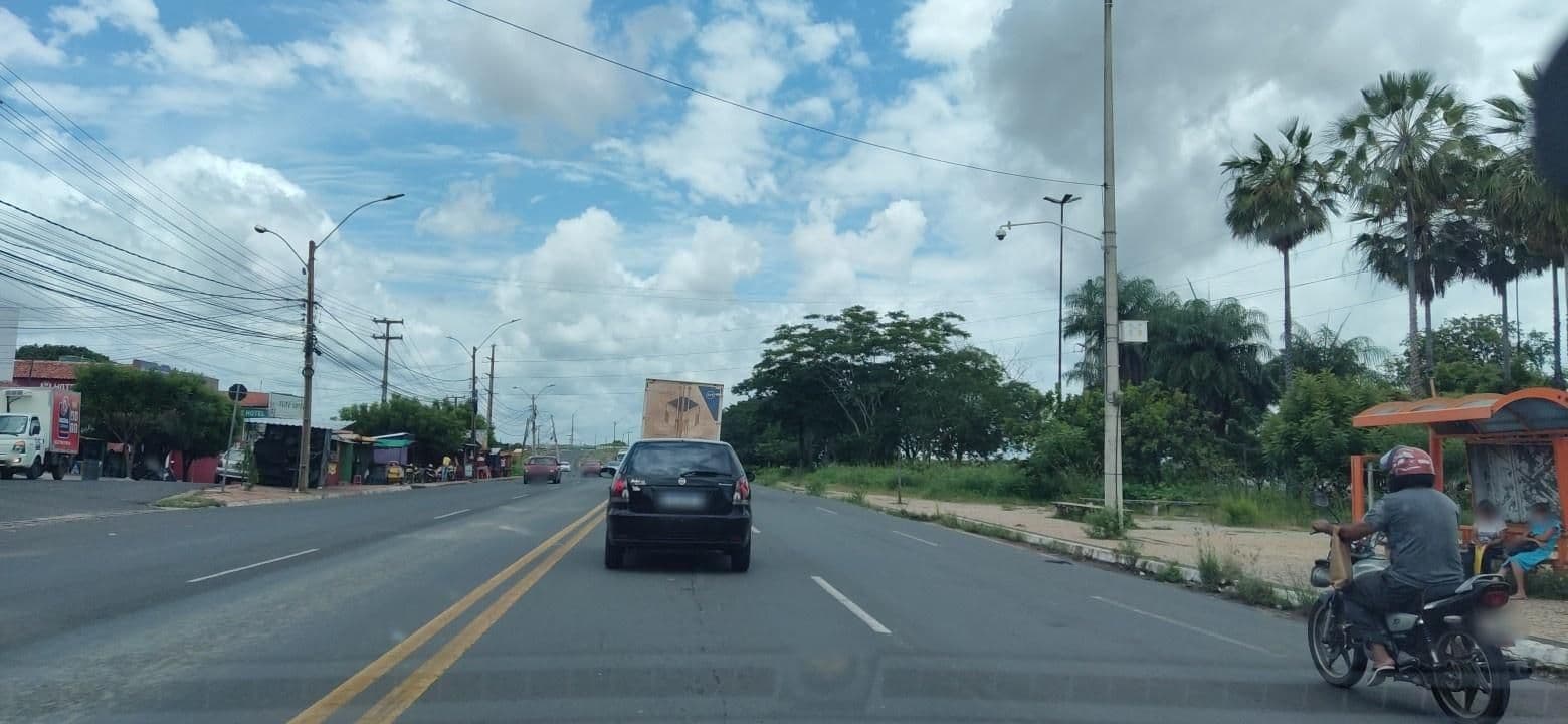 Street view near Hotel São Francisco, Teresina — © felipedantas (CC BY-SA · Mapillary)