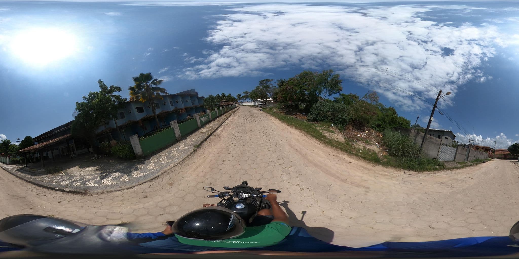 Street view near Hotel Quarup, Santa Cruz Cabrália — © mauriciomensura (CC BY-SA · Mapillary)