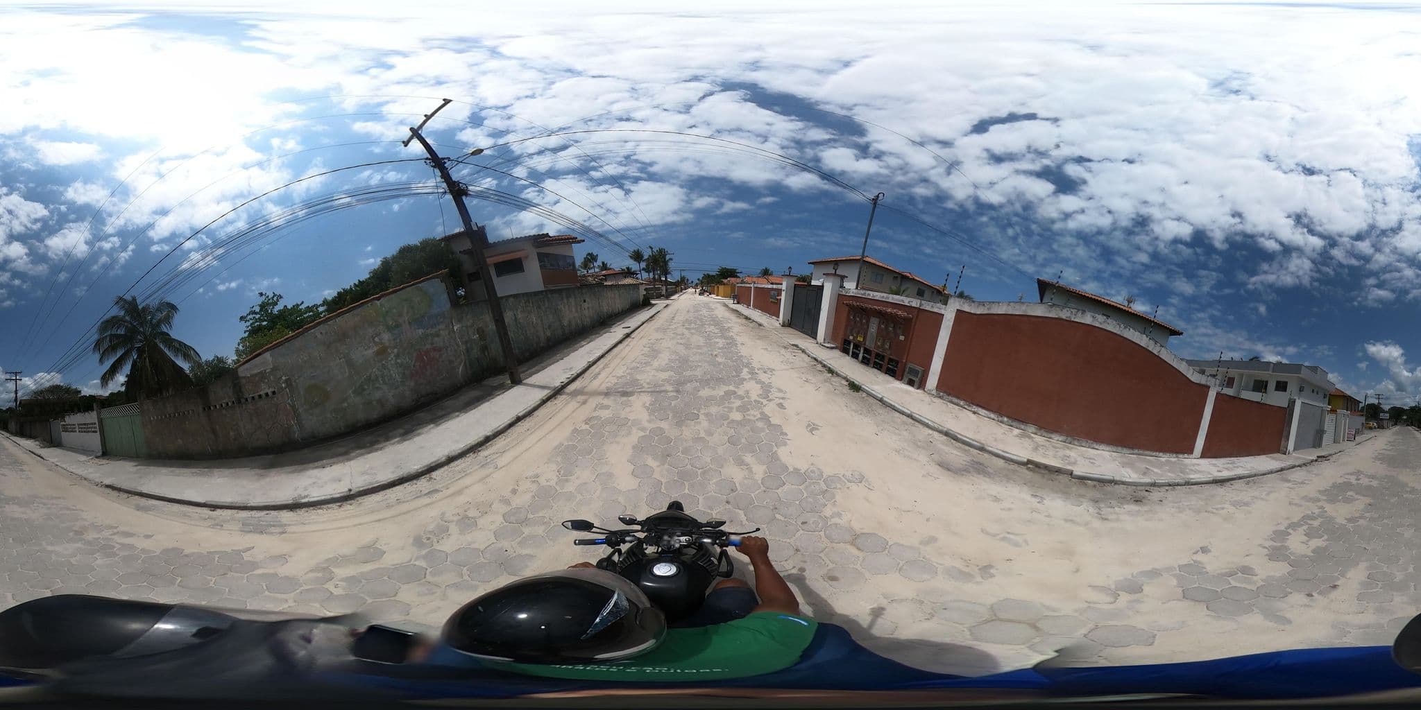 Street view near Bem Bahia Hotel, Santa Cruz Cabrália — © mauriciomensura (CC BY-SA · Mapillary)