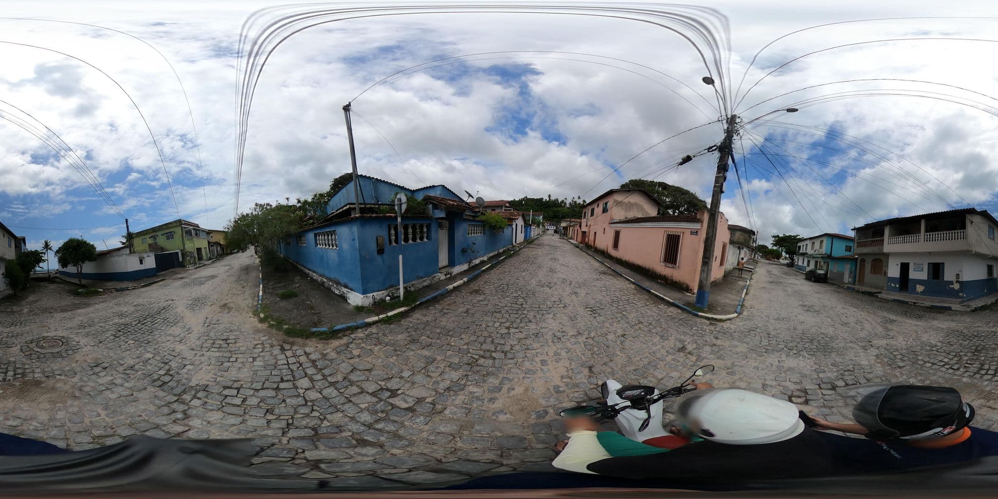 Street view near Pousada da Tia Ana Paula, Santa Cruz Cabrália — © mauriciomensura (CC BY-SA · Mapillary)