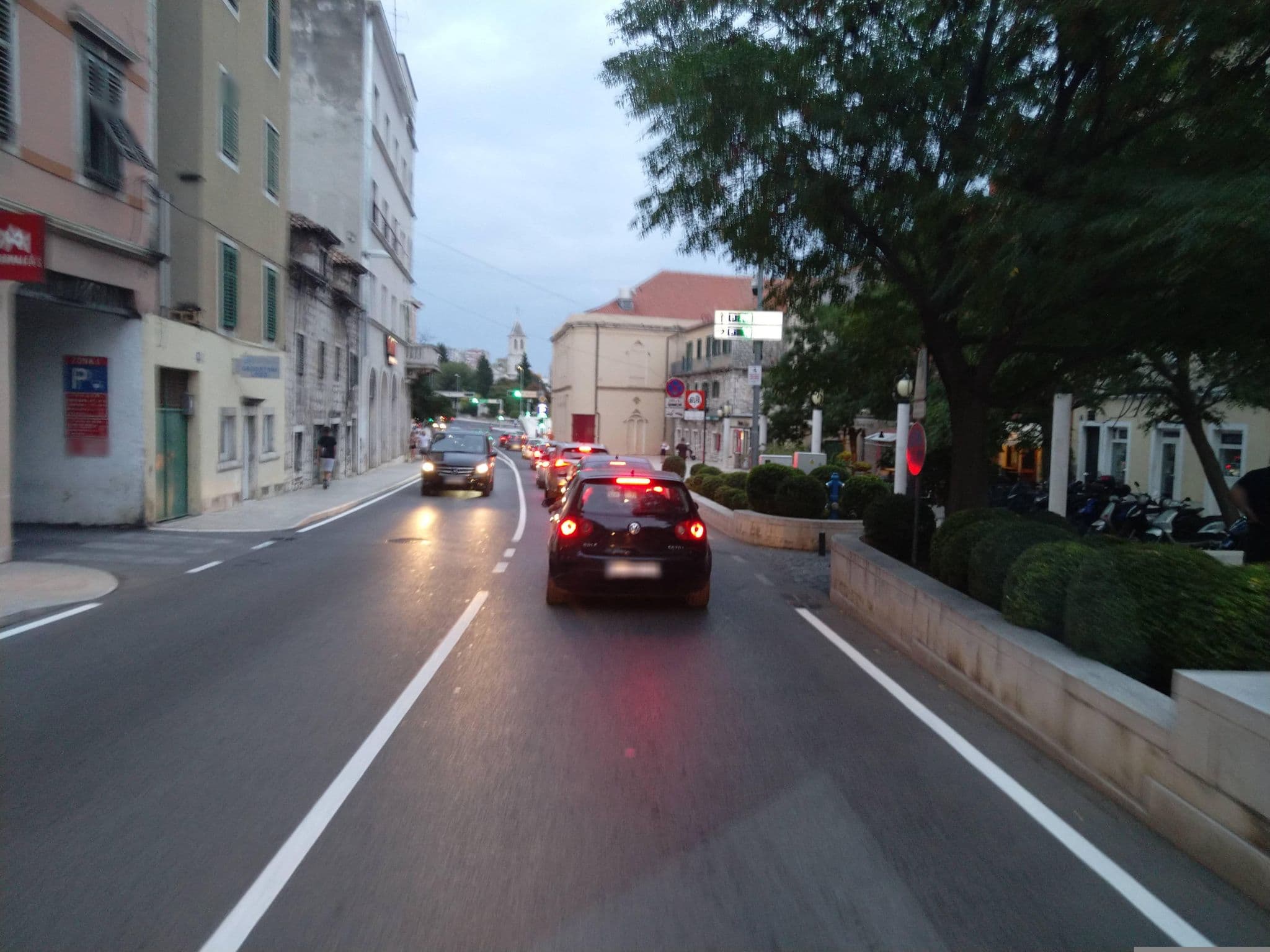 Street view near Fenice Palace, Šibenik — © hoseandres (CC BY-SA · Mapillary)