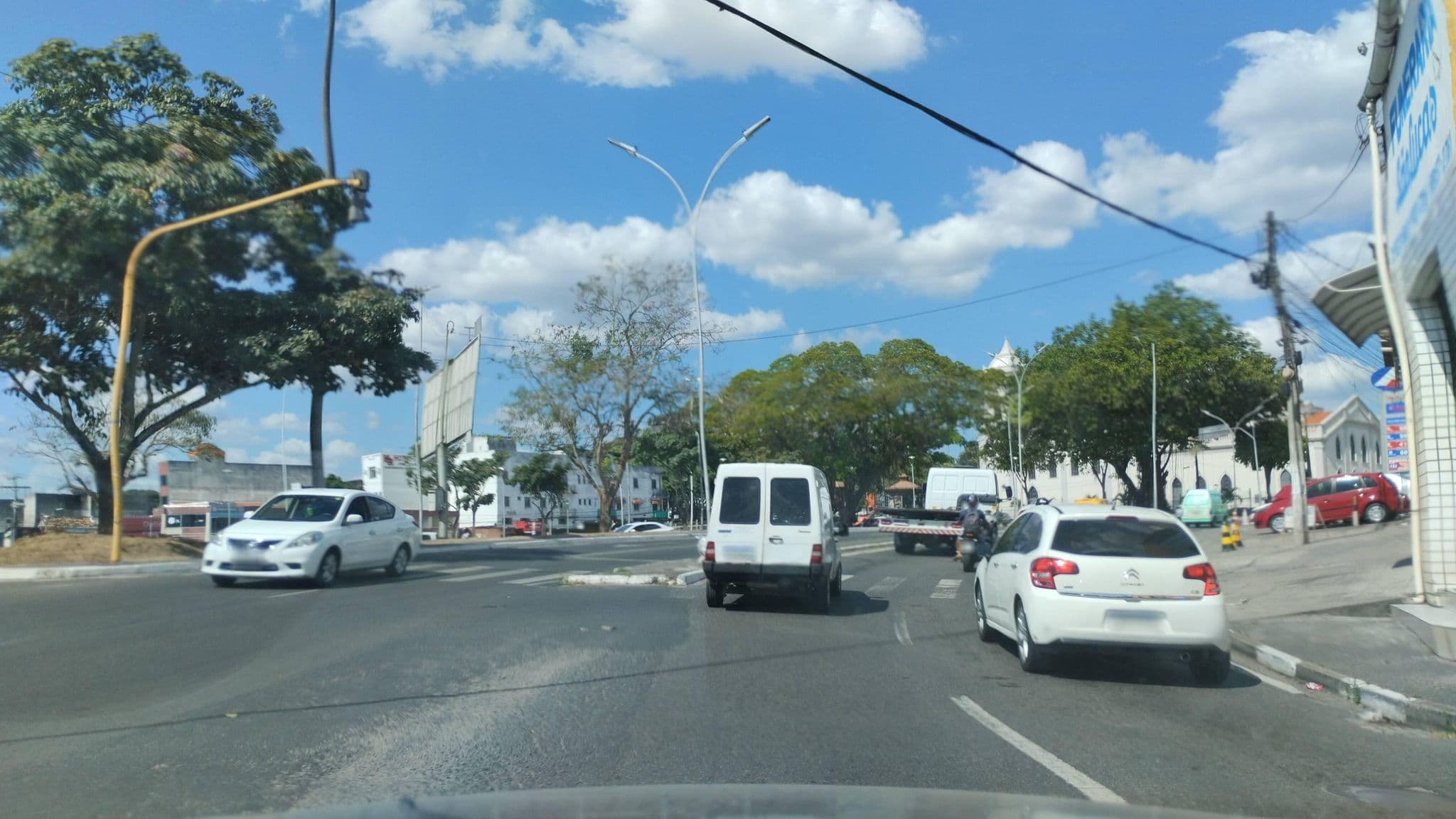 Street view near Hotel Portal da Praça, Feira de Santana — © Kaart_Local (CC BY-SA · Mapillary)