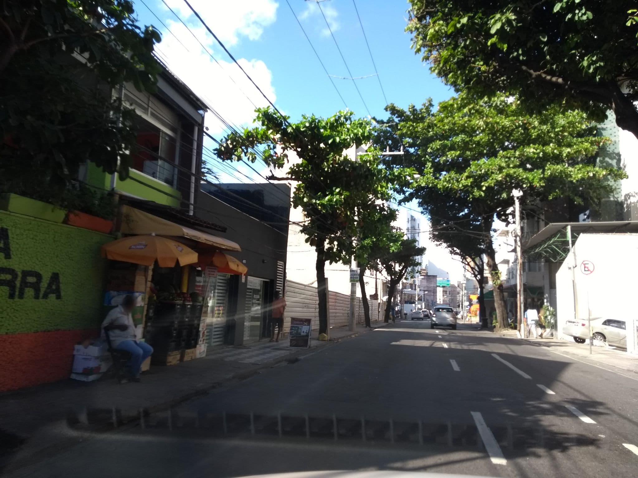 Street view near Pousada Âmbar, Salvador — © severingeo (CC BY-SA · Mapillary)