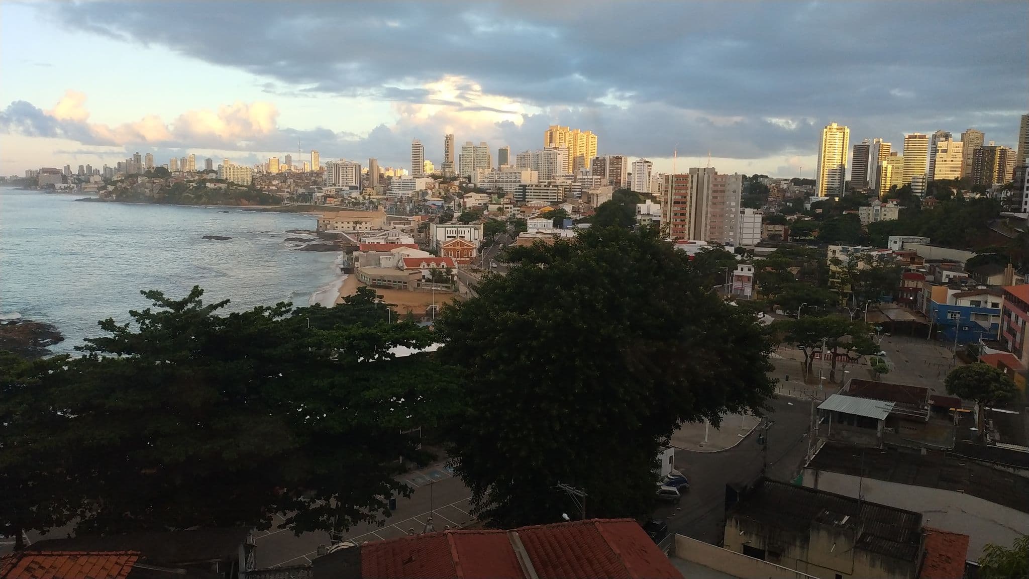 Street view near Piscina Novotel, Salvador — © drguna (CC BY-SA · Mapillary)