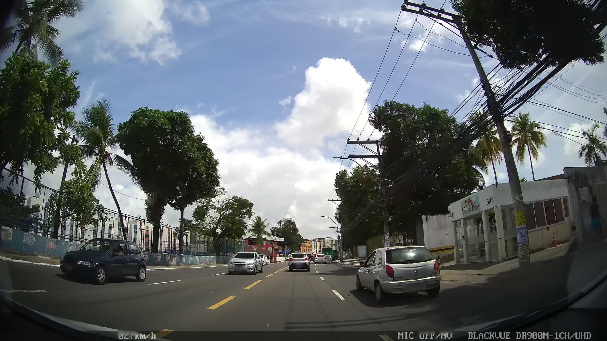 Street view near hotel Extasy Vio, Salvador — © kaart_2 (CC BY-SA · Mapillary)