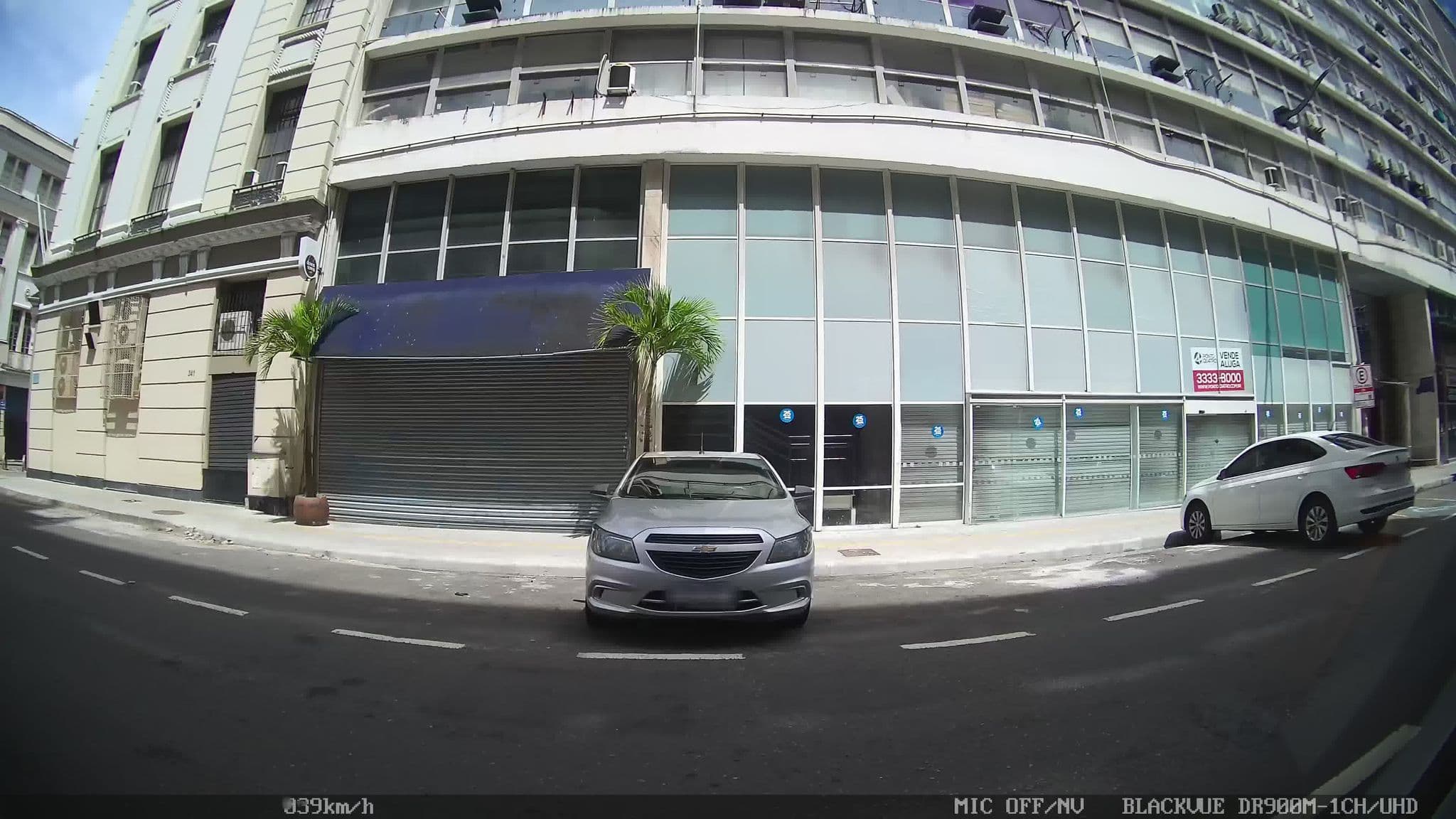 Street view near Hotel Valeria, Salvador — © kaart_2 (CC BY-SA · Mapillary)