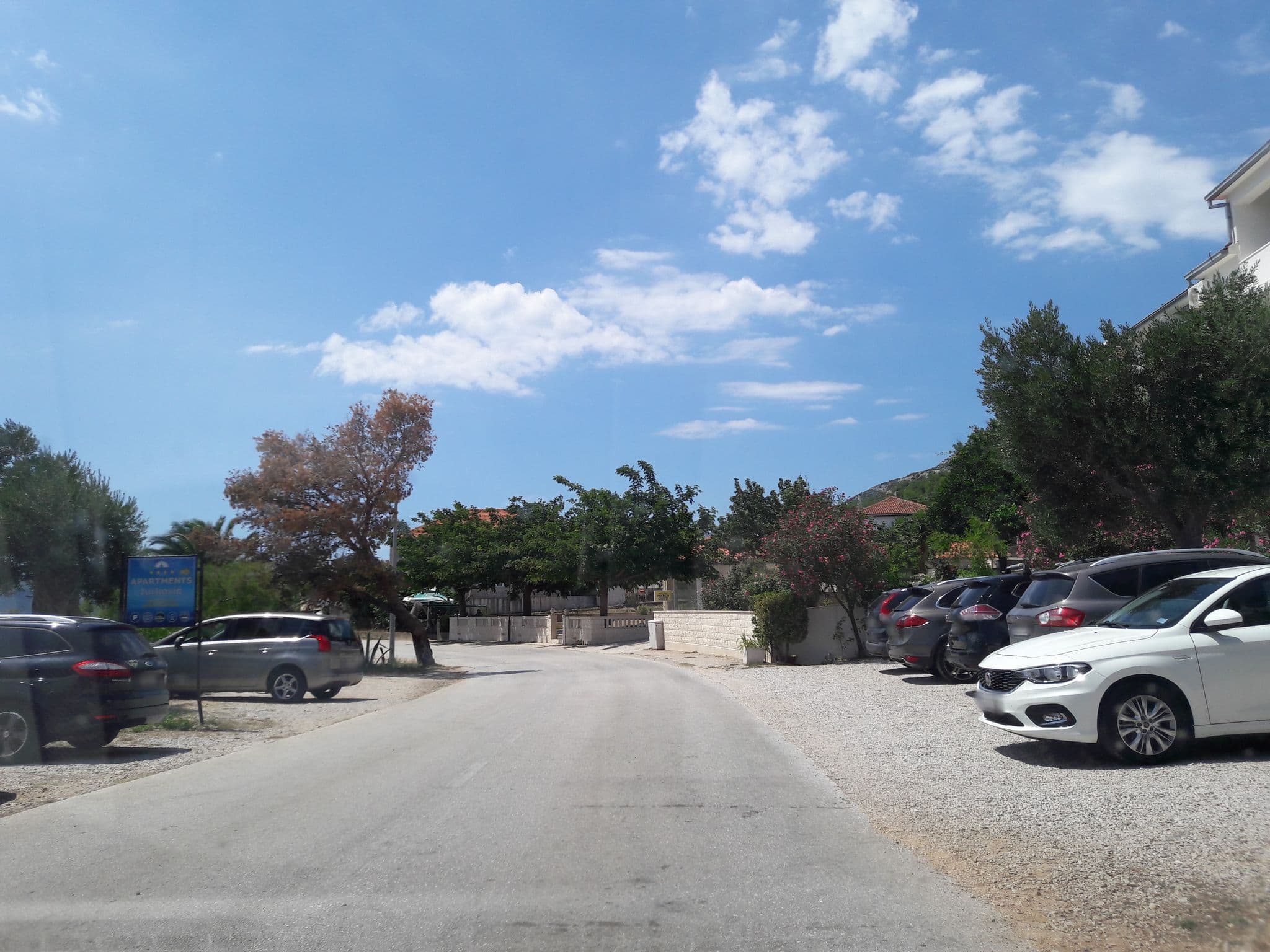 Street view near Apartmani jurkovic, Korčula — © osmapper (CC BY-SA · Mapillary)
