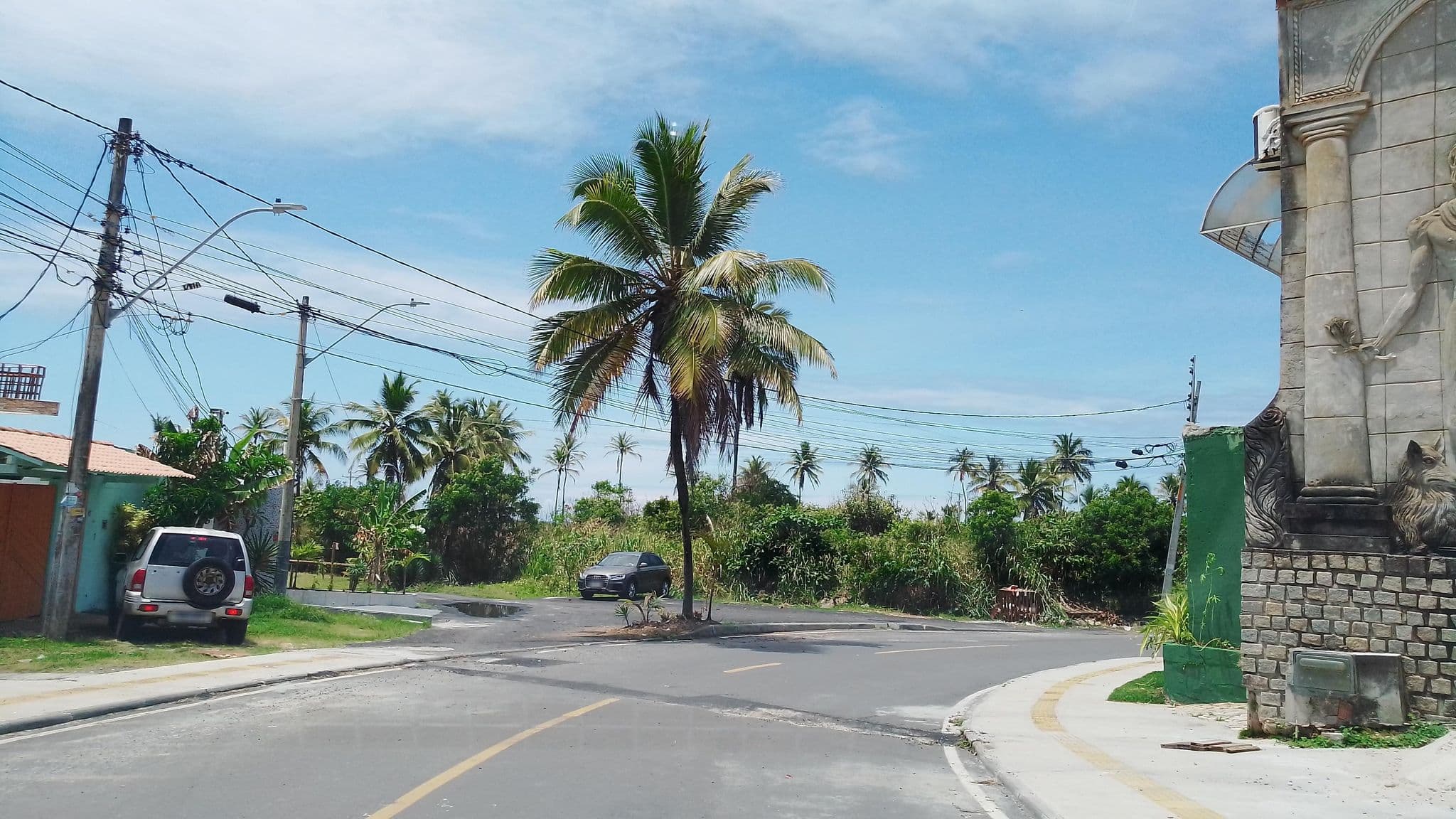Street view near Apartamentos da Carlotta, Lauro de Freitas — © luiz_melo (CC BY-SA · Mapillary)