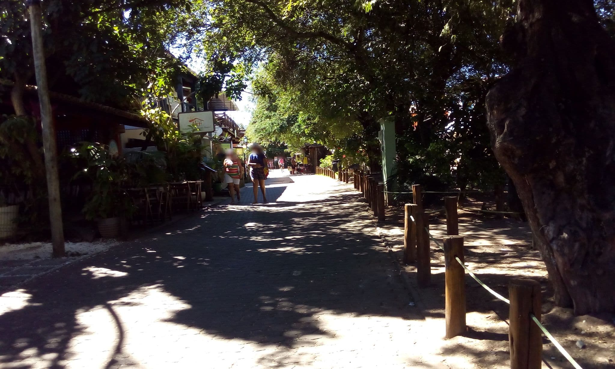 Street view near Pousada Aquarela, Dias d'Ávila — © CaioSergio (CC BY-SA · Mapillary)