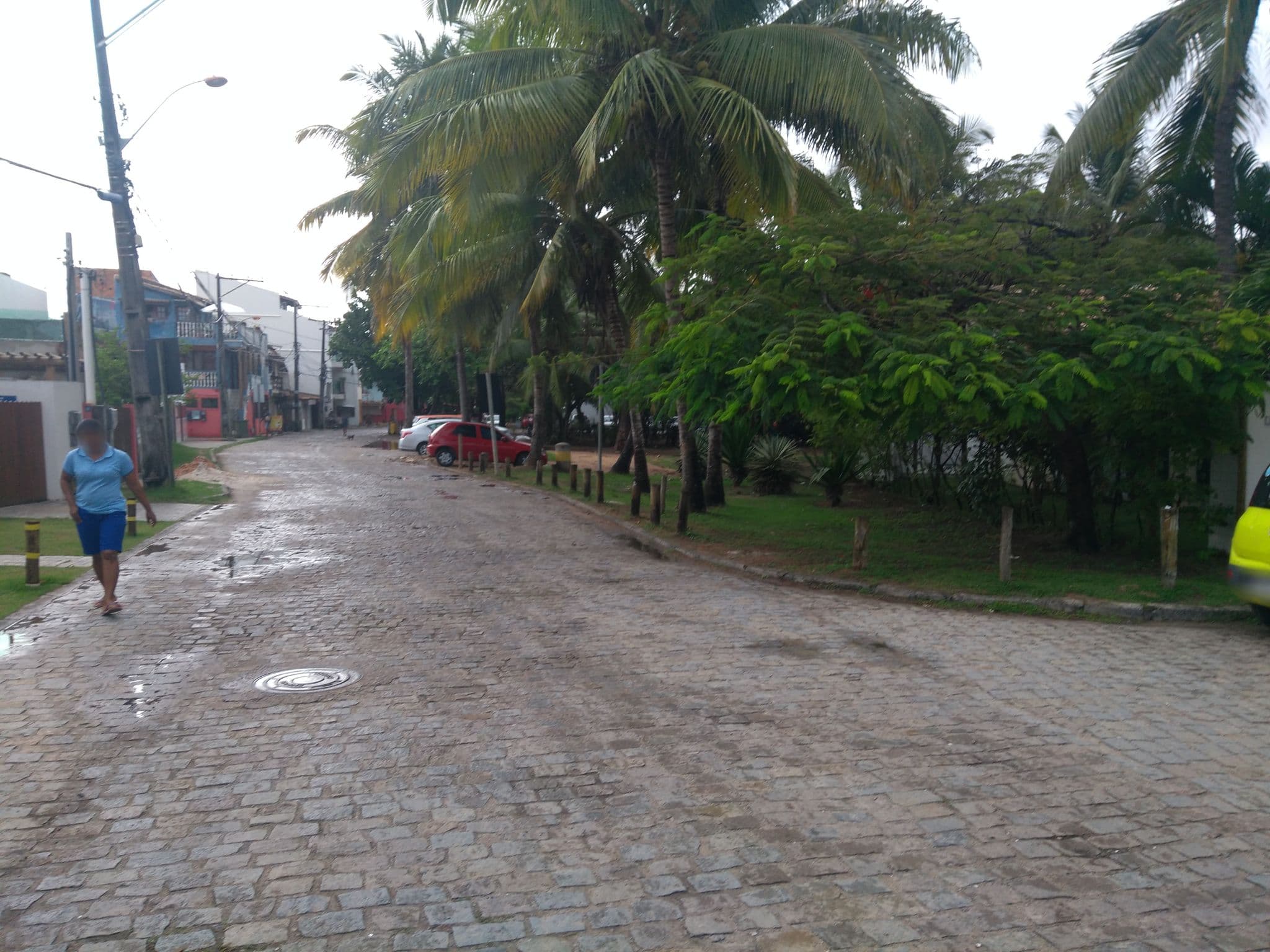 Street view near Arua Suites, Dias d'Ávila — © CaioSergio (CC BY-SA · Mapillary)