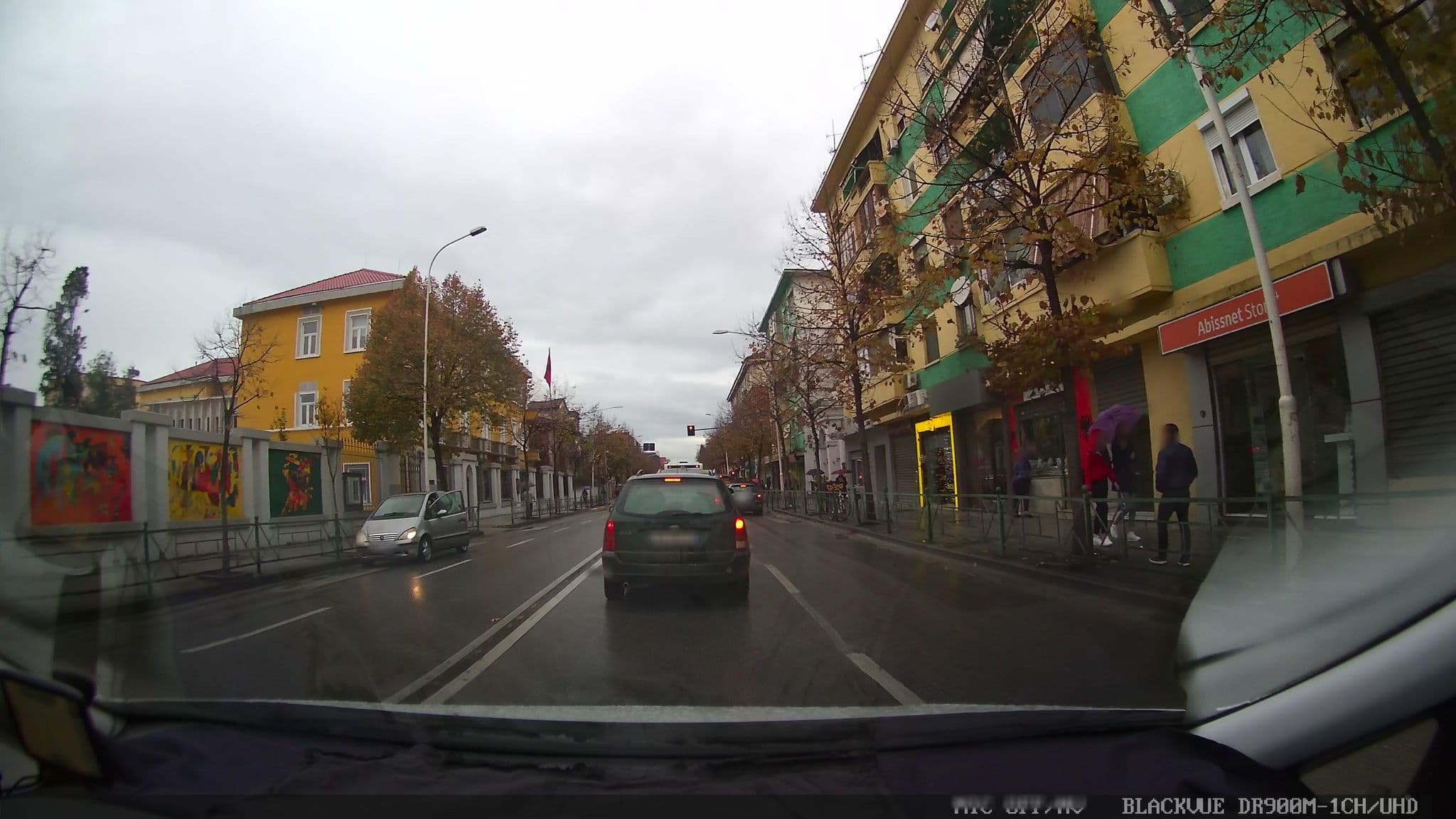 Street view near Hotel Artist, Tirana