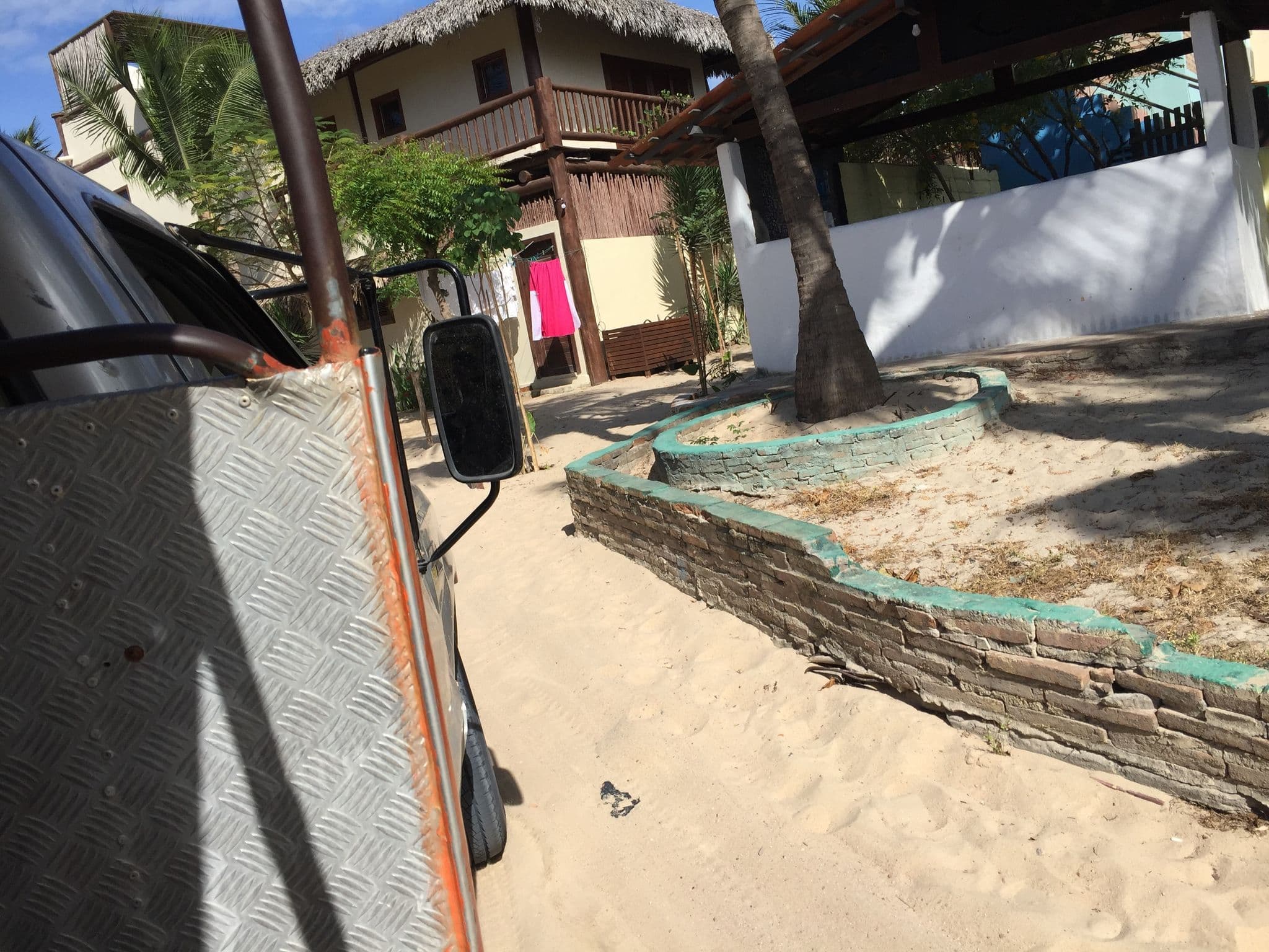 Street view near Pousada Agapanthus, Jijoca de Jericoacoara — © wander (CC BY-SA · Mapillary)