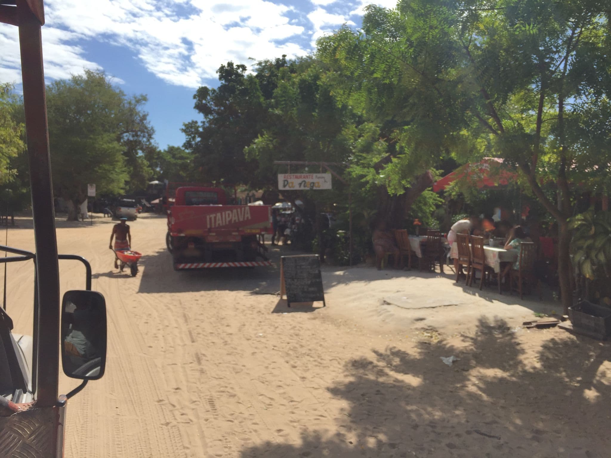 Street view near Pousada O Refugio, Jijoca de Jericoacoara — © wander (CC BY-SA · Mapillary)