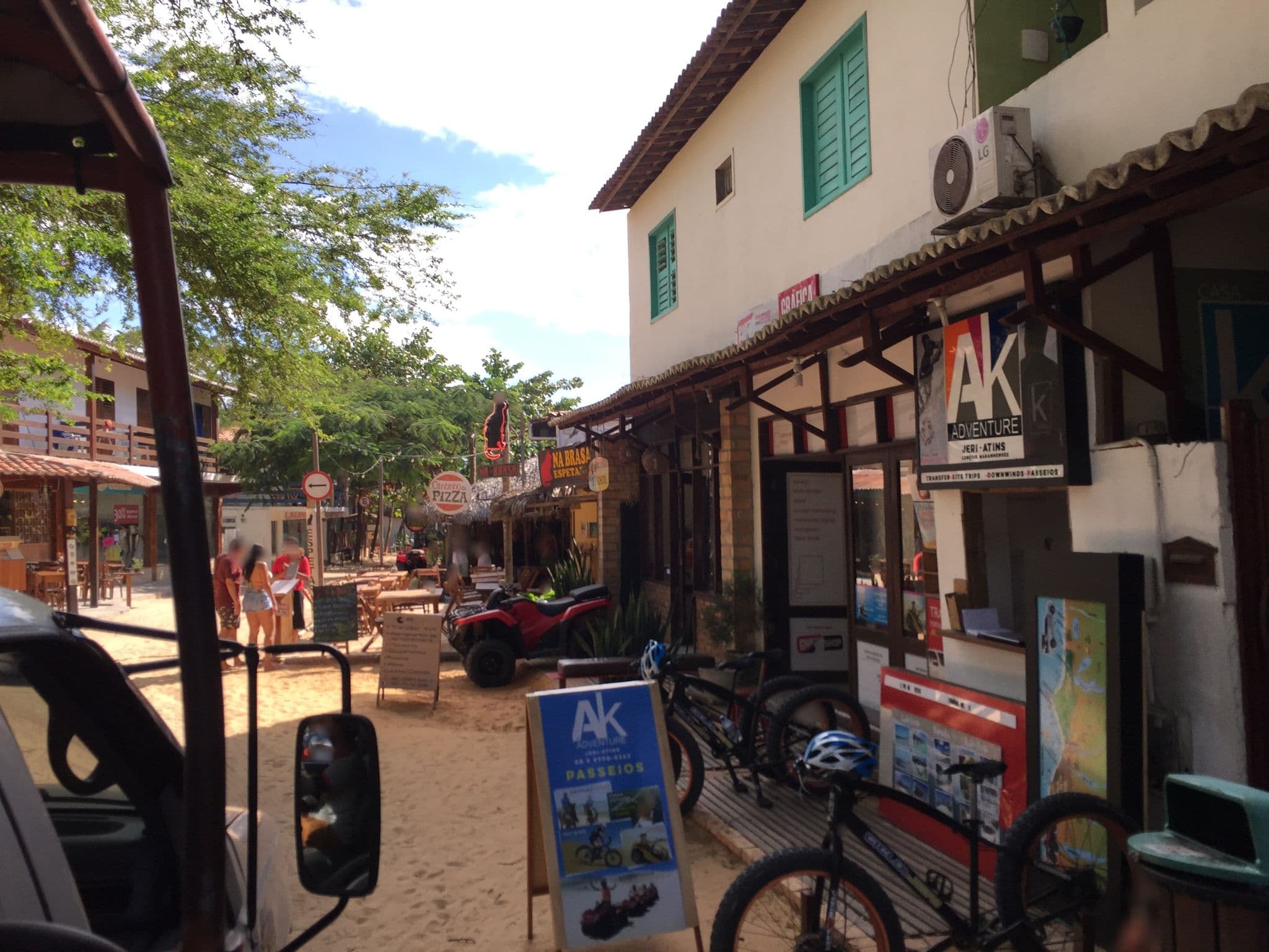 Street view near Pousada Capim Verde, Jijoca de Jericoacoara — © wander (CC BY-SA · Mapillary)