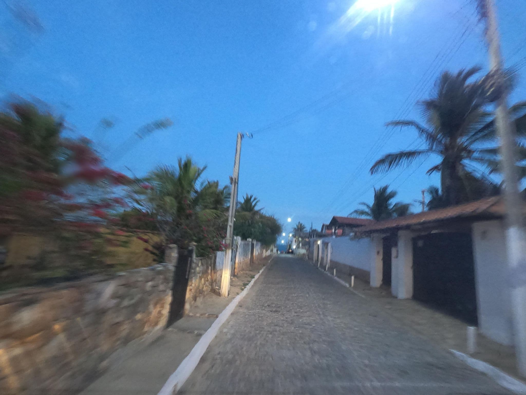 Street view near Pousada Castelo, Aracati — © MuitoAlemdasFronteiras (CC BY-SA · Mapillary)