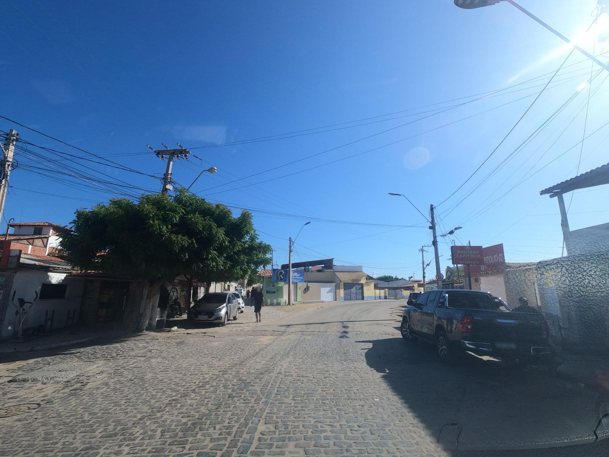 Street view near Pousada Helena, Aracati — © MuitoAlemdasFronteiras (CC BY-SA · Mapillary)