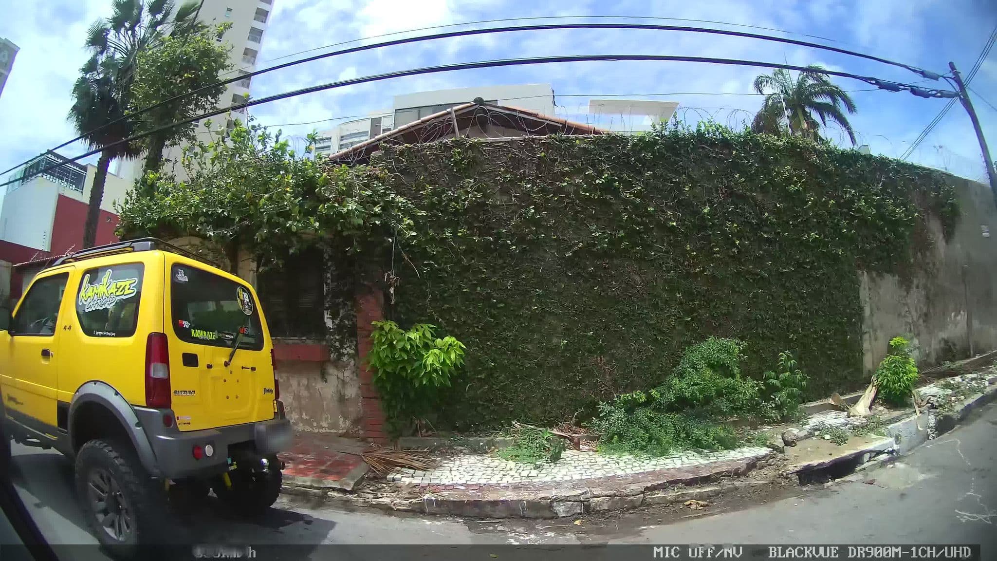 Street view near Bristol Guararapes Hotel, Fortaleza — © kaart_1 (CC BY-SA · Mapillary)