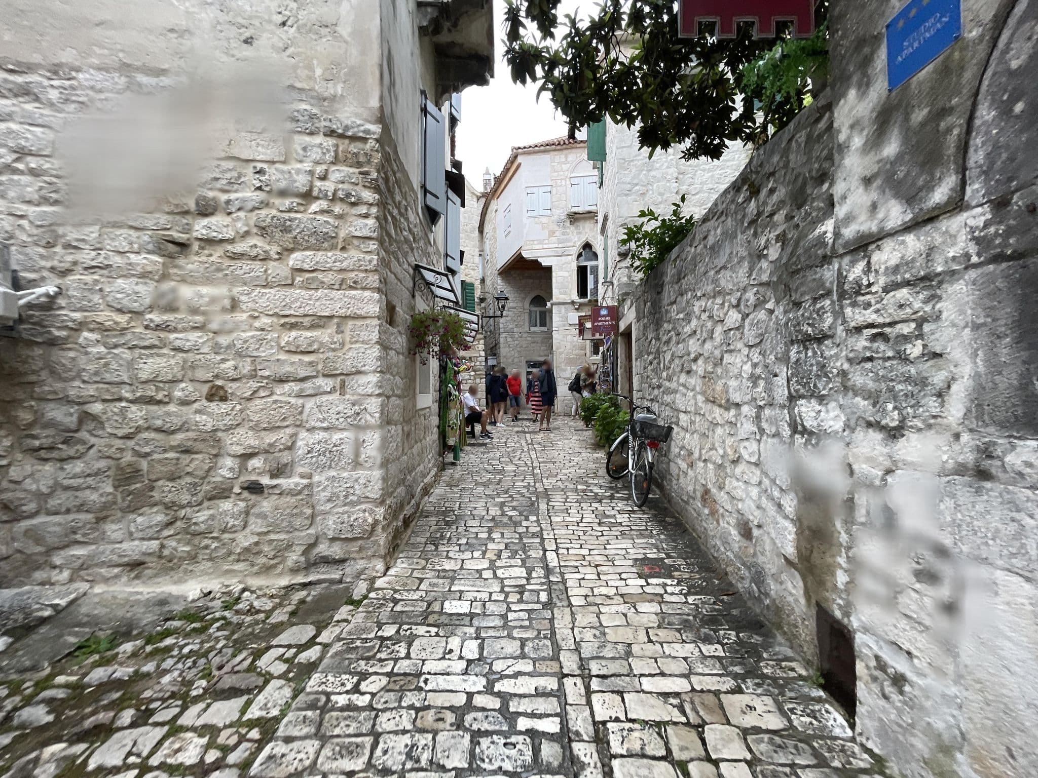 Street view near Palace Derossi, Trogir — © filipb (CC BY-SA · Mapillary)