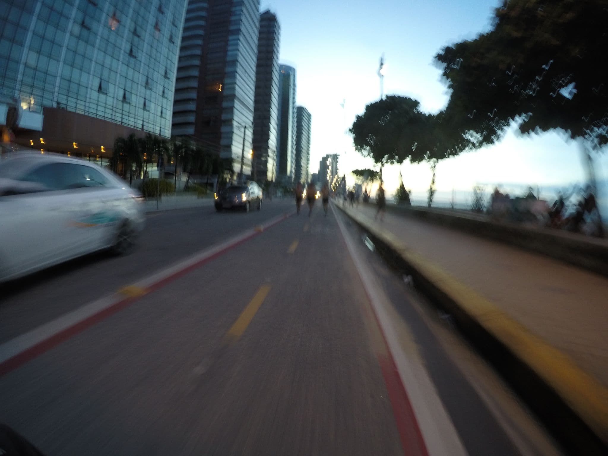 Street view near Piscina do Ponta Mar Hotel, Fortaleza — © alvesfelipe (CC BY-SA · Mapillary)