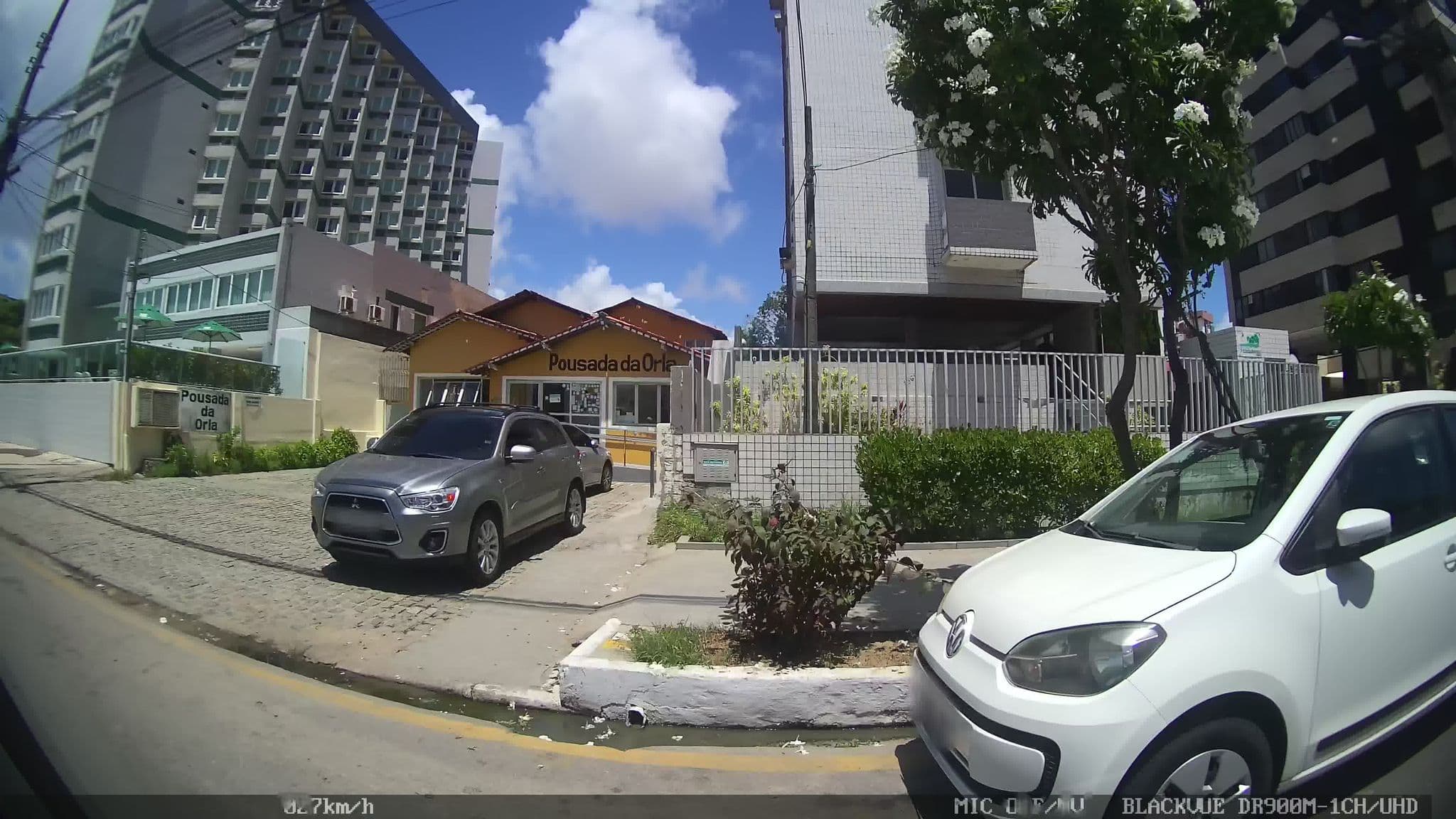 Street view near Hotel Velamar, Maceió — © kaart_2 (CC BY-SA · Mapillary)