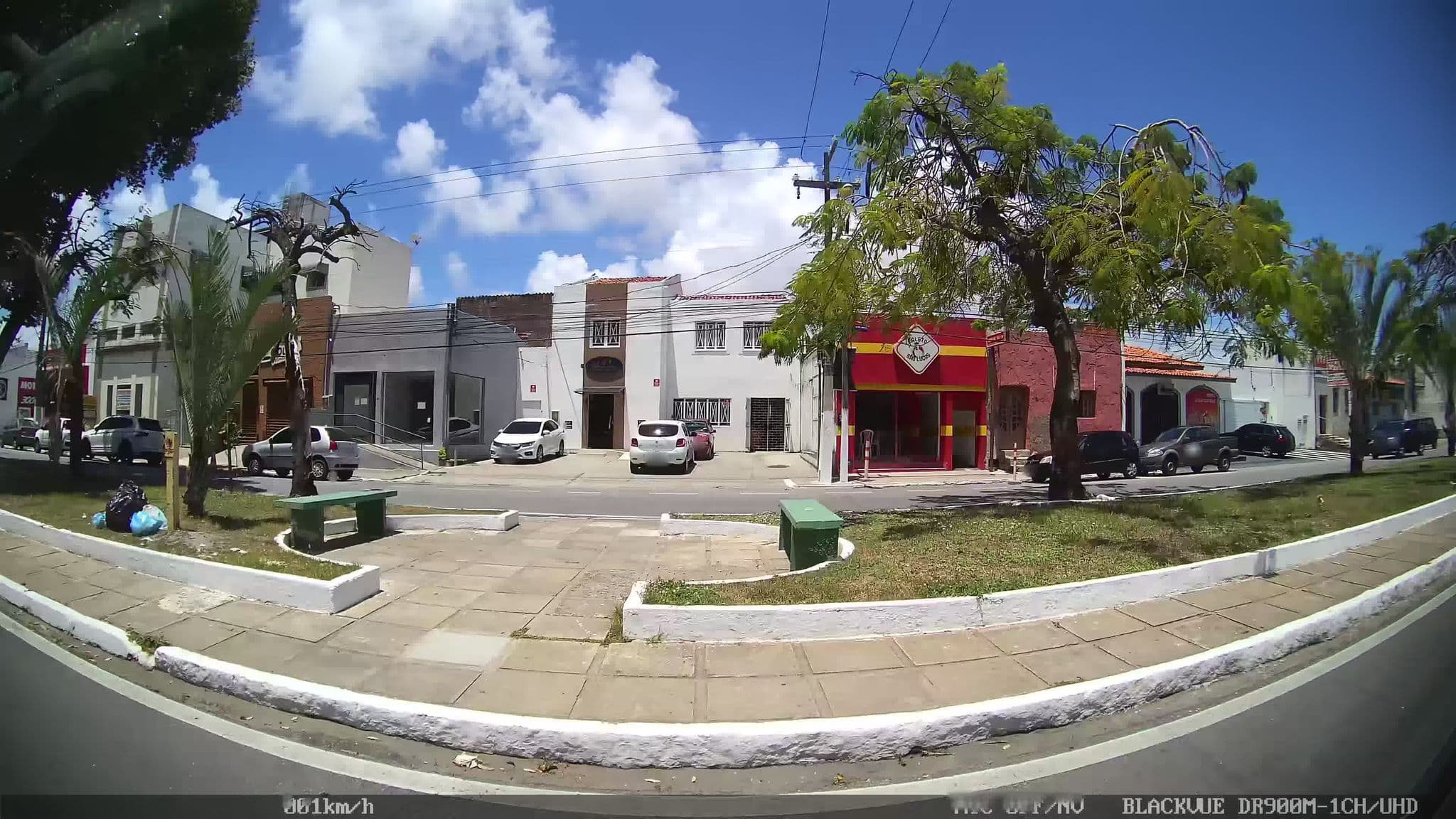Street view near Hostel Le Chat Qui Pêche, Maceió — © kaart_2 (CC BY-SA · Mapillary)