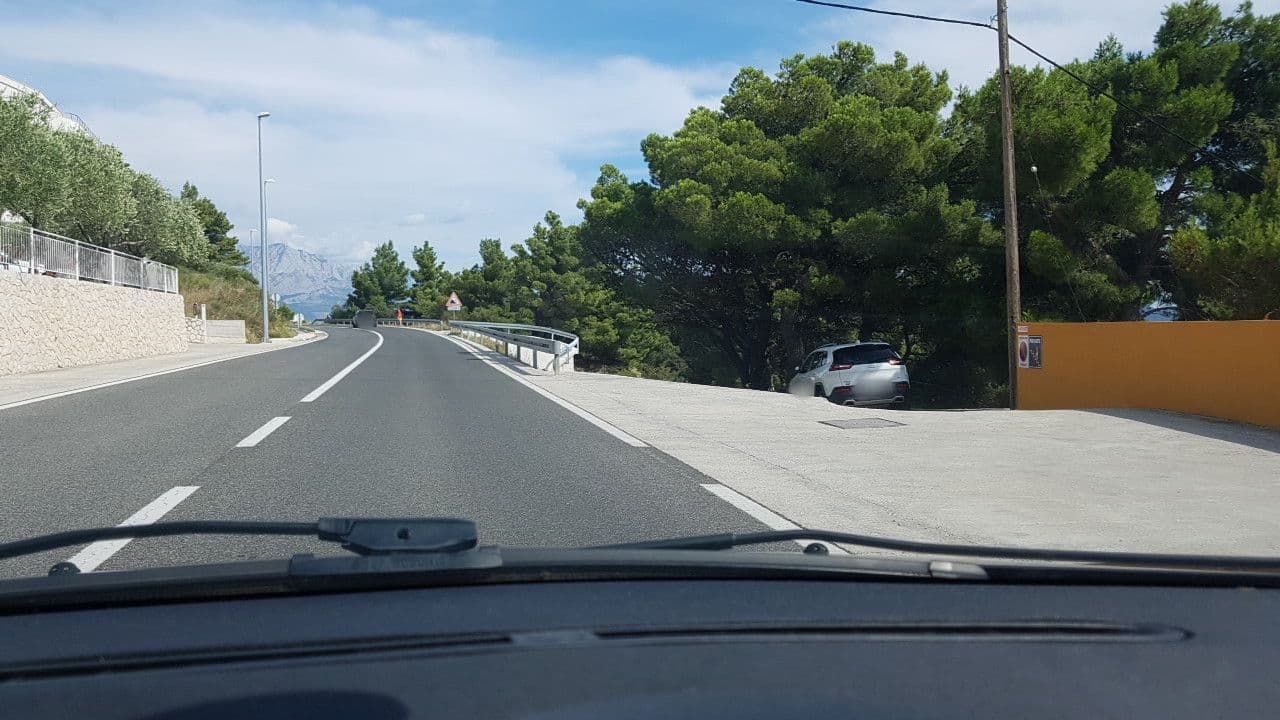 Street view near Kennedy Apartments, Pučišća — © mik007 (CC BY-SA · Mapillary)