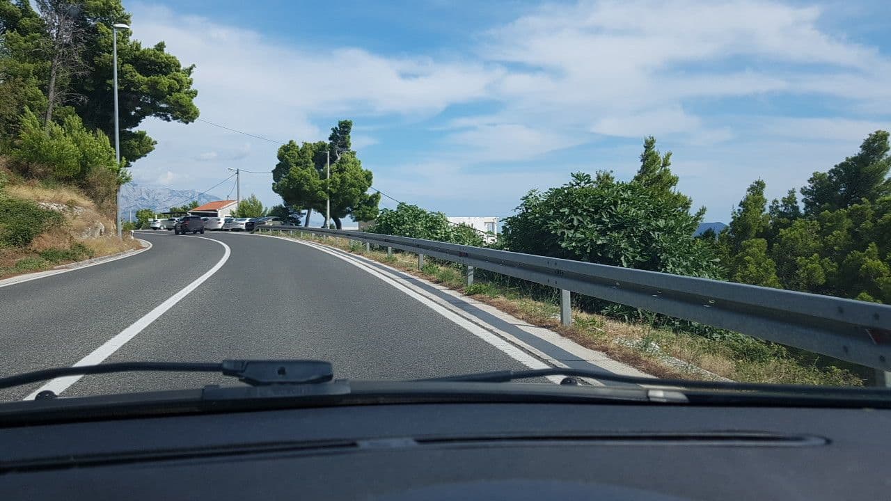 Street view near Apartmani Tarfa Milica, Pučišća — © mik007 (CC BY-SA · Mapillary)