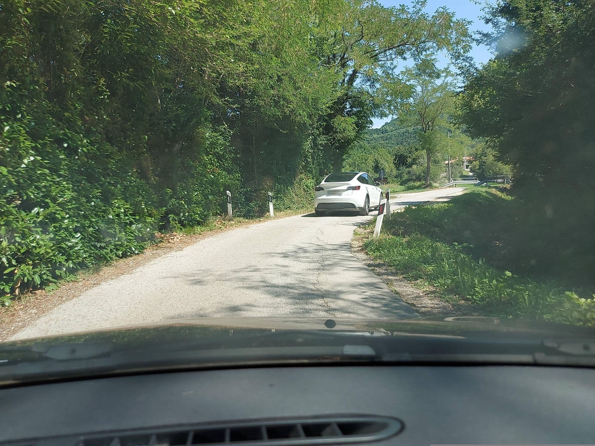 Street view near Konoba Veli Jože, Buzet — © mik007 (CC BY-SA · Mapillary)