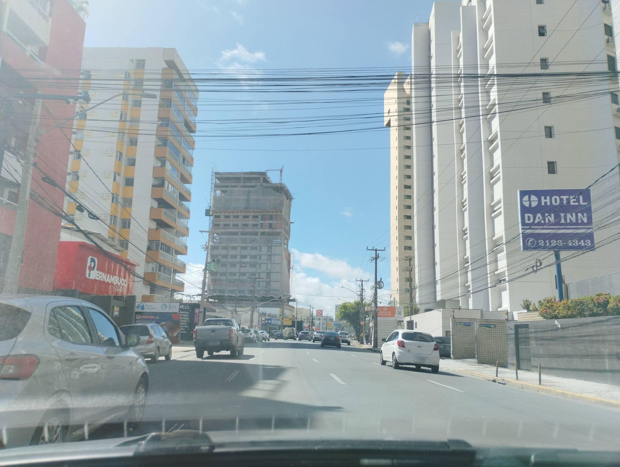 Street view near Hotel Dan Inn, Jaboatão dos Guararapes — © raphaelmirc (CC BY-SA · Mapillary)