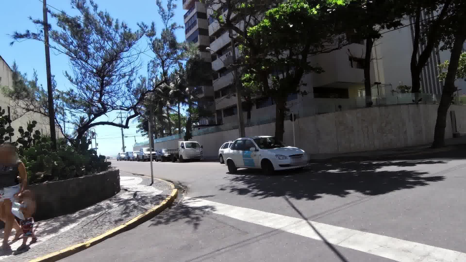 Street view near Aram Beach Hotel Boa Viagem, Recife — © skippern (CC BY-SA · Mapillary)