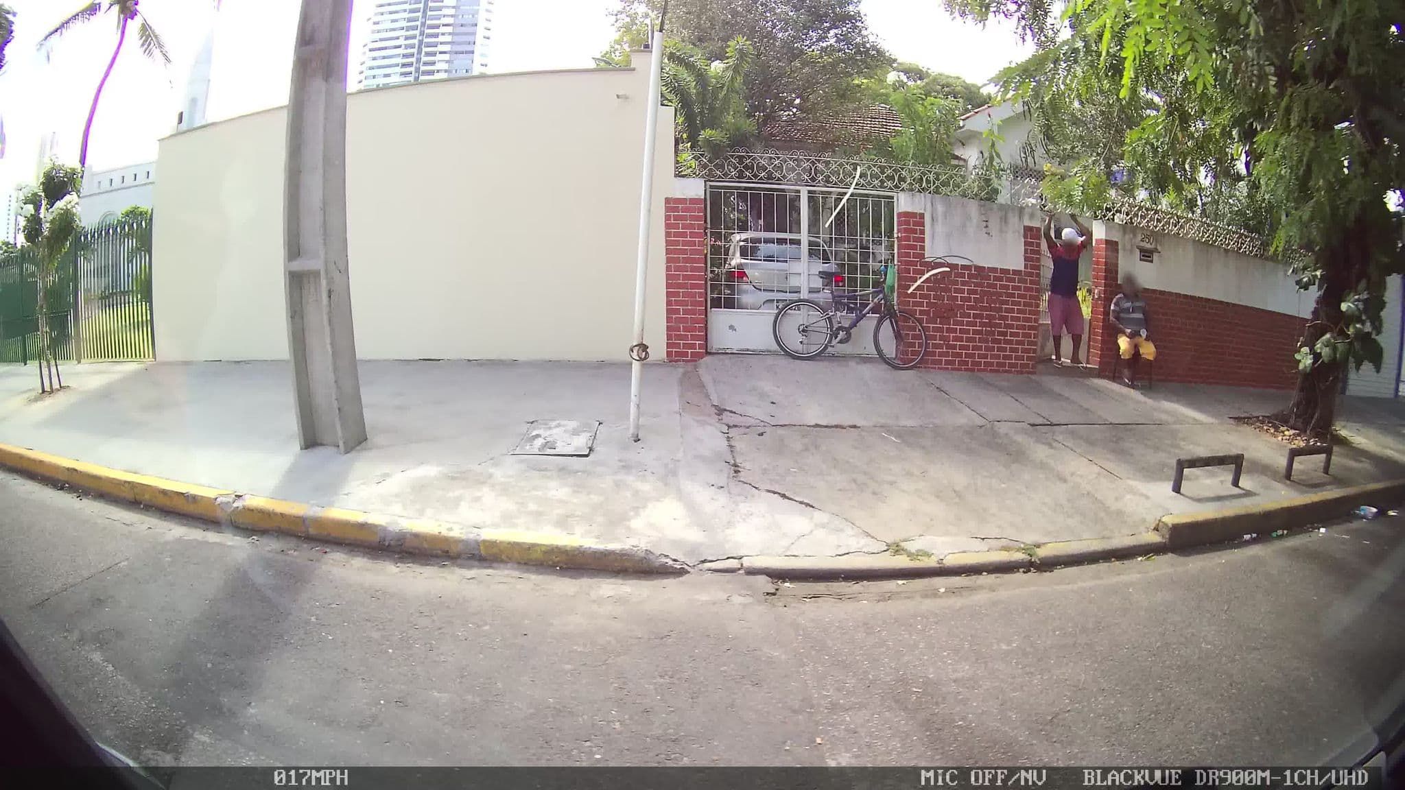 Street view near Pousada Parnamirim, Recife — © kaart_4 (CC BY-SA · Mapillary)