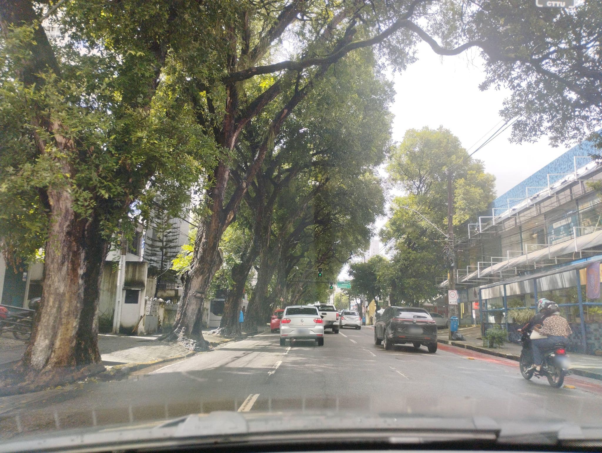 Street view near Albergue Guararapes, Recife — © raphaelmirc (CC BY-SA · Mapillary)