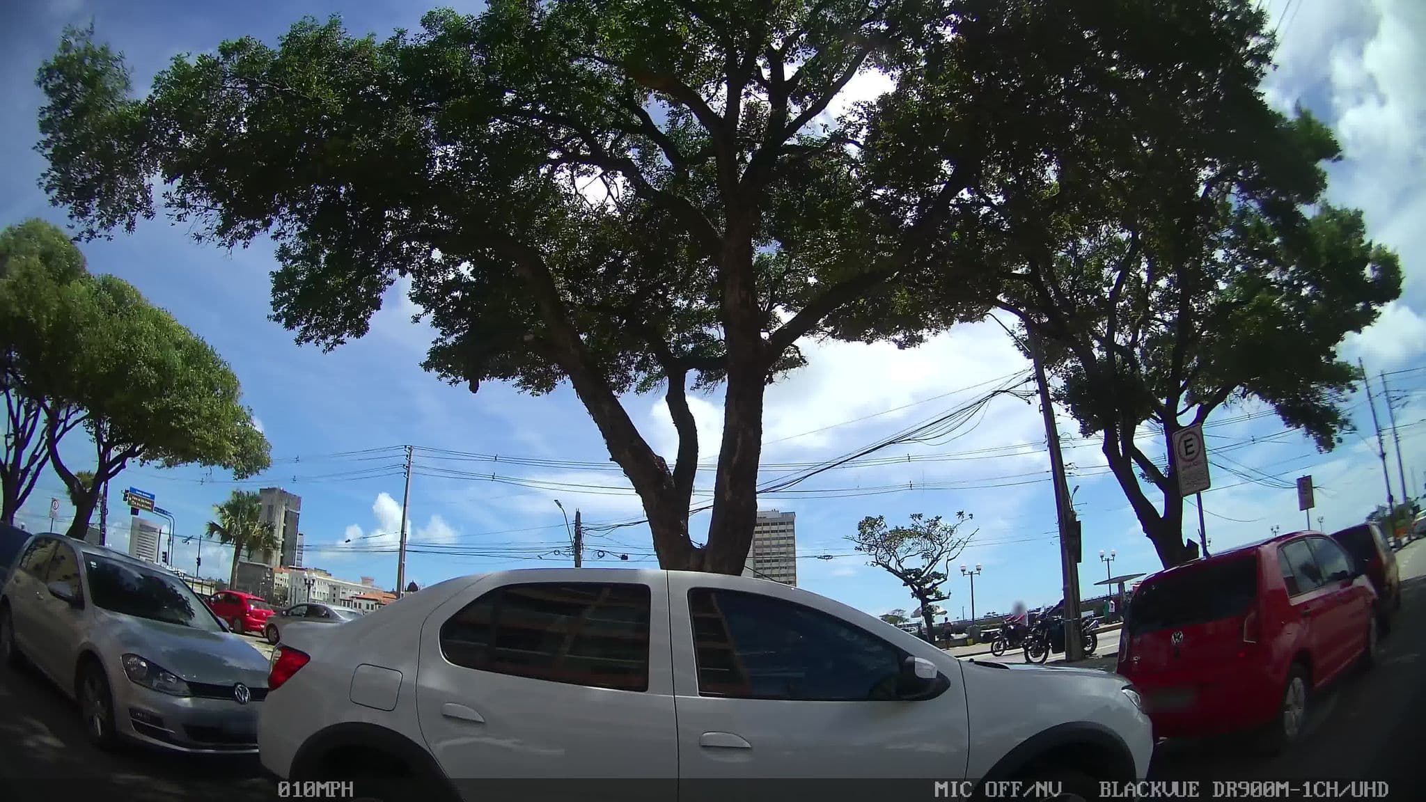 Street view near Grande Hotel, Recife — © kaart_4 (CC BY-SA · Mapillary)