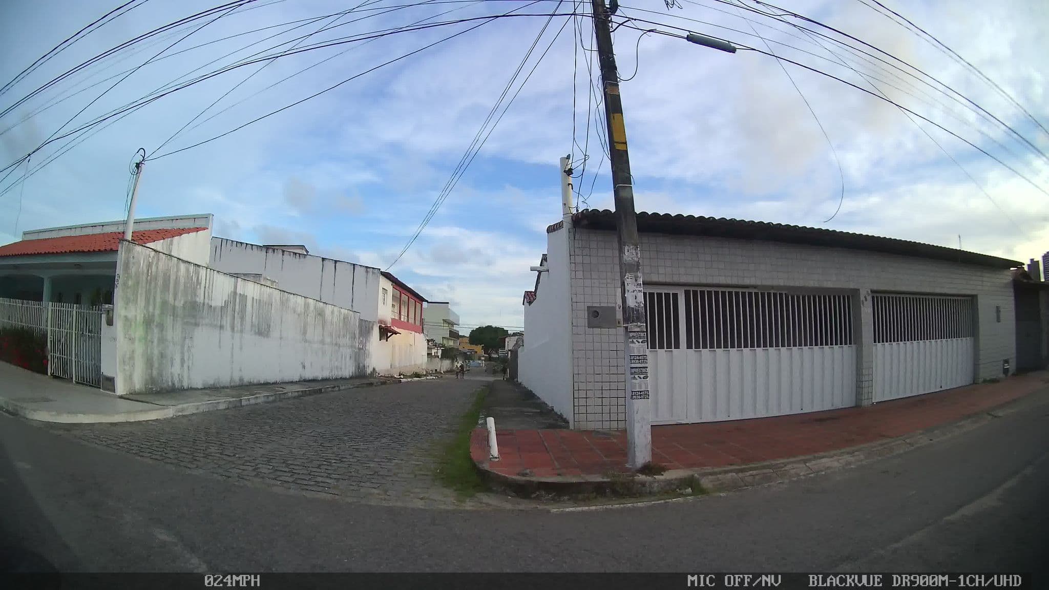 Street view near Pousada Akira, Natal — © kaart_4 (CC BY-SA · Mapillary)