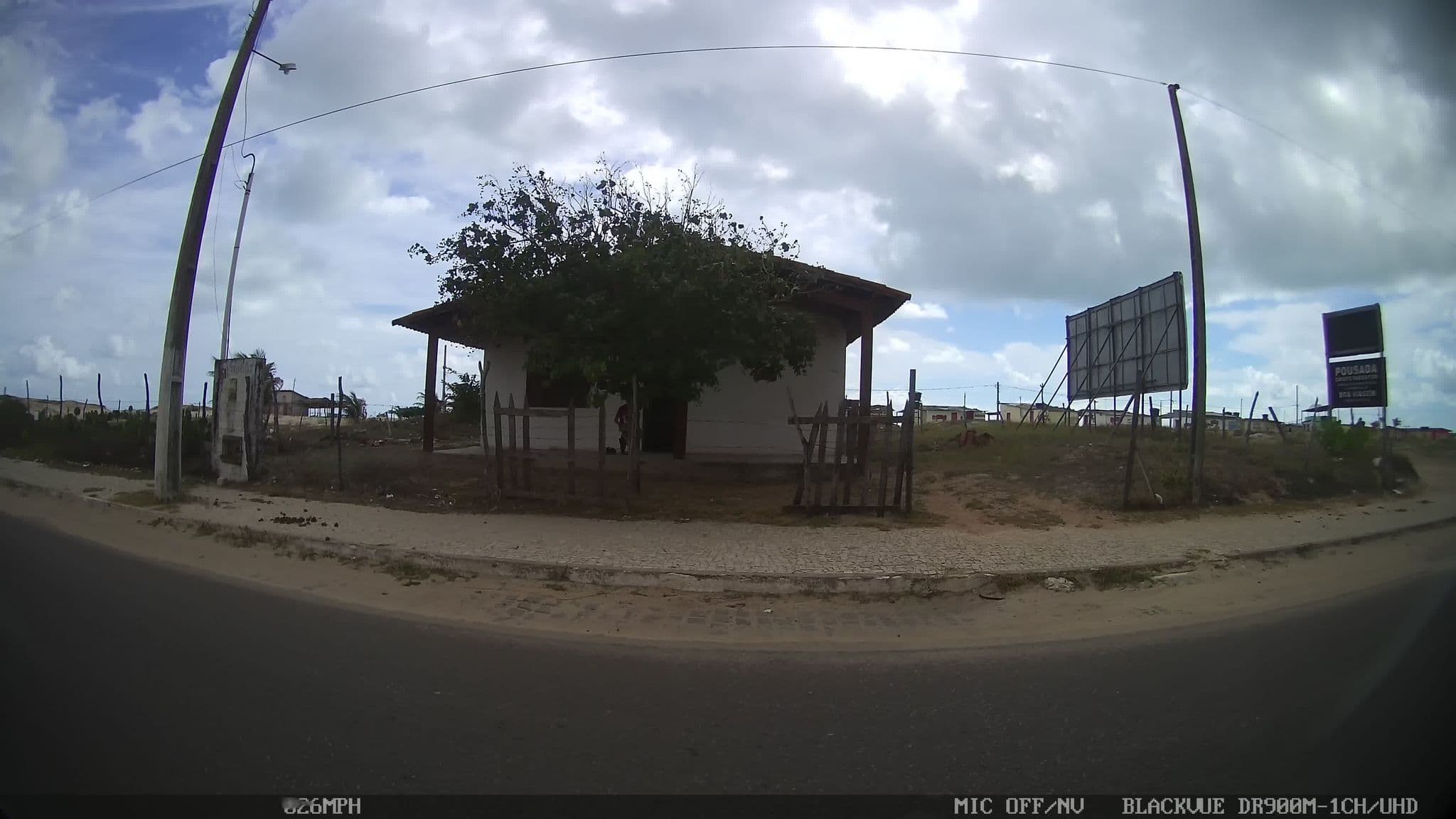 Street view near Tangaroa Hotel, Natal — © kaart_4 (CC BY-SA · Mapillary)
