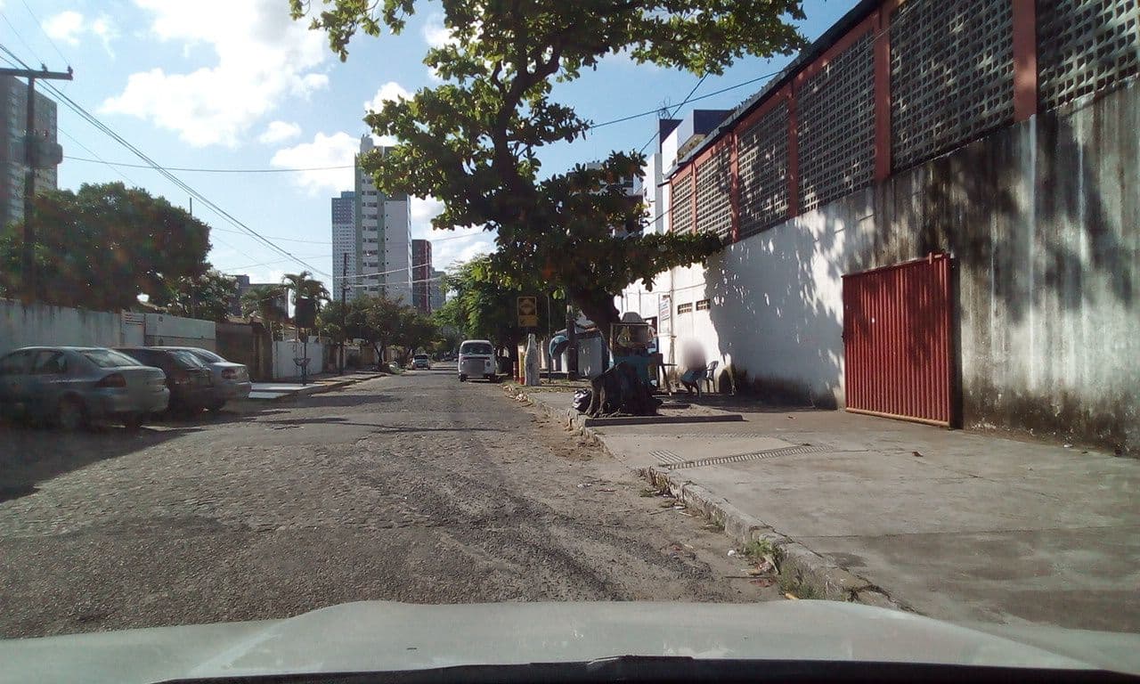 Street view near Albergue da Juventude Pousada Manaira, João Pessoa — © fredporto (CC BY-SA · Mapillary)