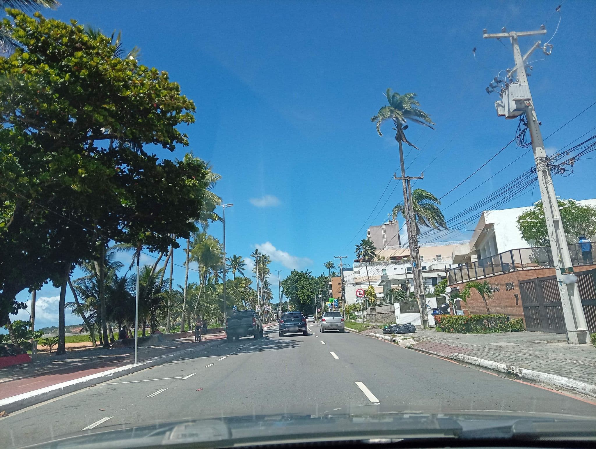 Street view near Veleiros Cabo Branco Genius Flats, João Pessoa — © raphaelmirc (CC BY-SA · Mapillary)