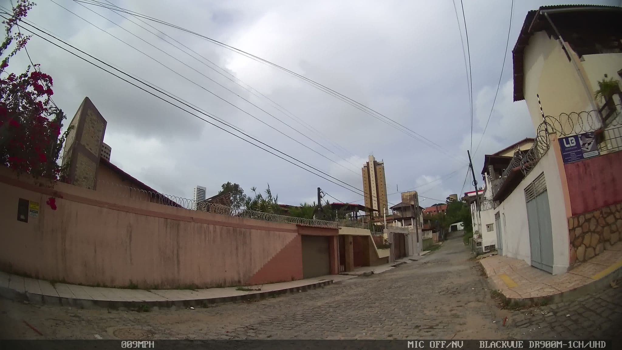 Street view near Chalés Cabugi, Parnamirim — © kaart_4 (CC BY-SA · Mapillary)