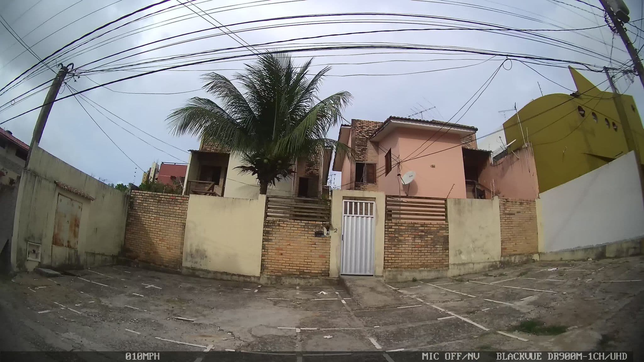 Street view near Hotel Bermar, Parnamirim — © kaart_4 (CC BY-SA · Mapillary)