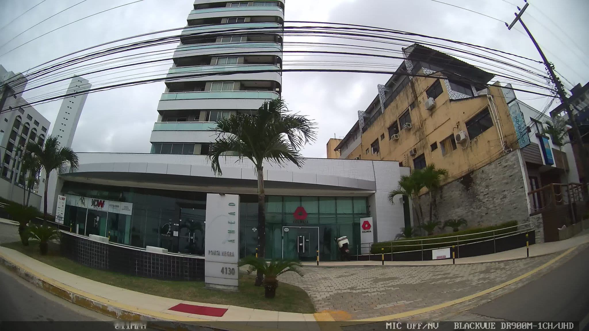 Street view near Turis Praia Hotel, Natal — © kaart_4 (CC BY-SA · Mapillary)