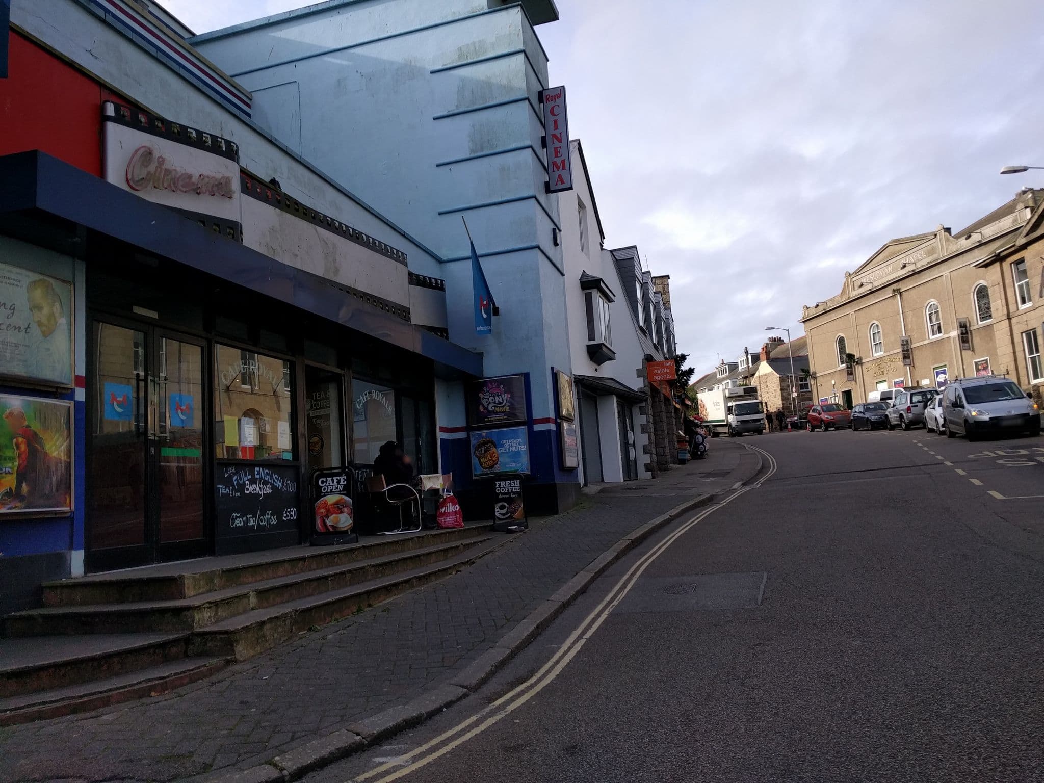 Street view near St Ives Backpackers Hostel, St Ives — © ebel (CC BY-SA · Mapillary)