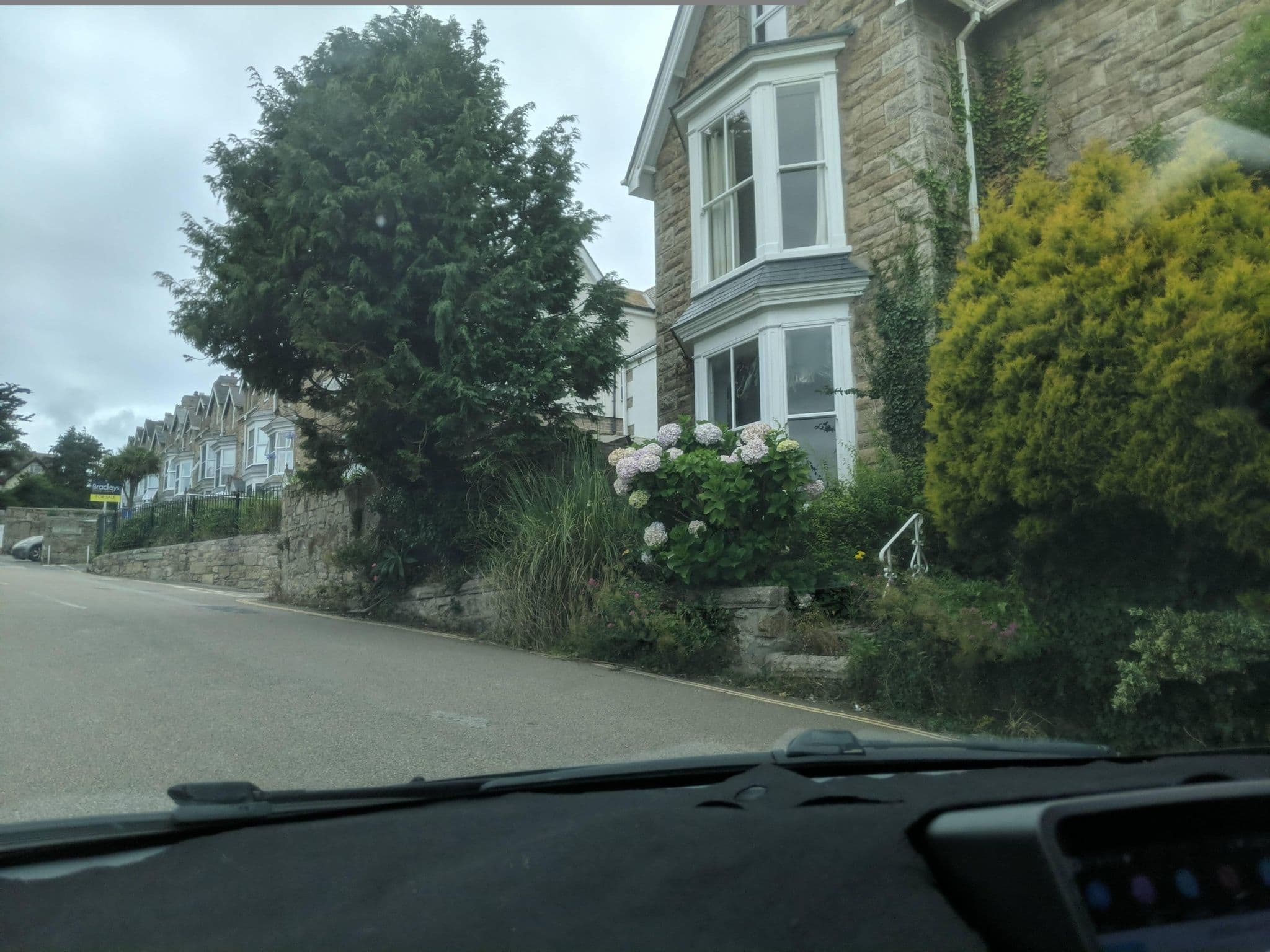 Street view near Bay View, St Ives — © WaggyDog (CC BY-SA · Mapillary)