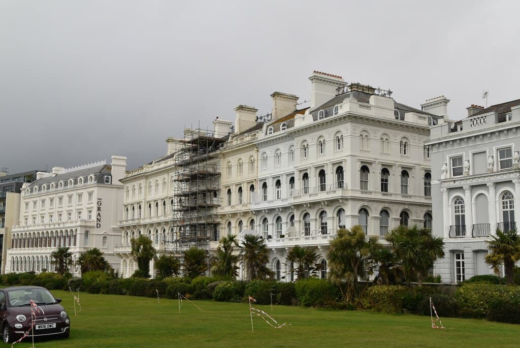 1 Elliot Terrace (via Wikimedia Commons, CC BY-SA 2.0)