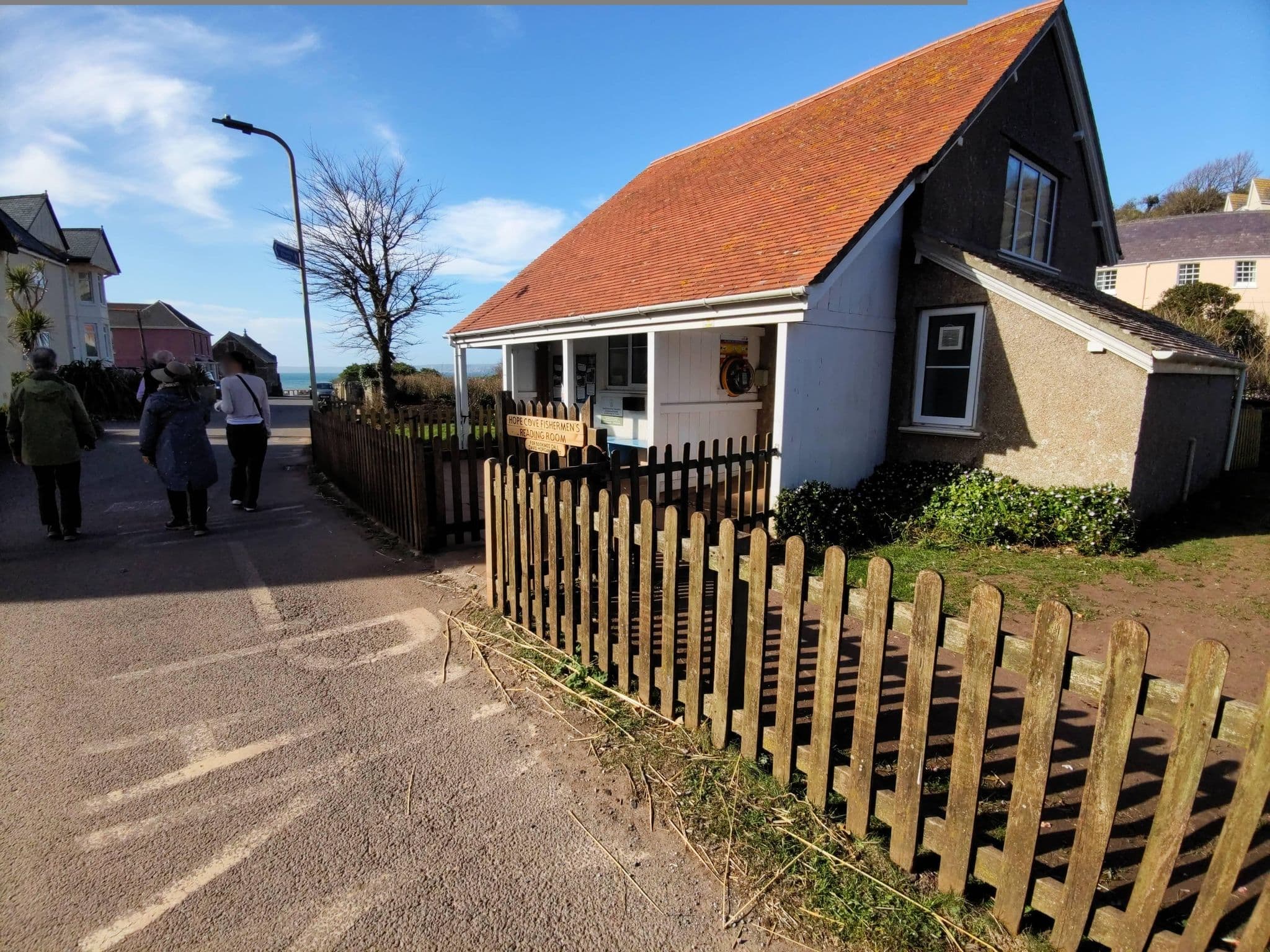 Street view near 4 Coastguards Cottage, Salcombe — © WaggyDog (CC BY-SA · Mapillary)
