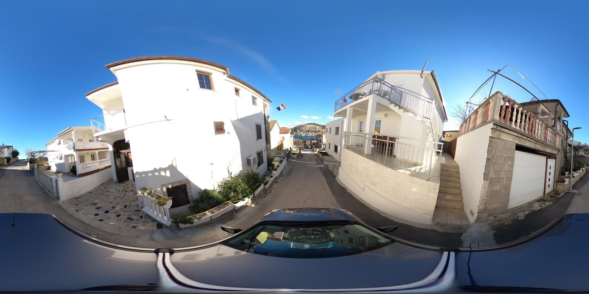 Street view near Apartments Lucija, Primošten — © tomislavzen12 (CC BY-SA · Mapillary)