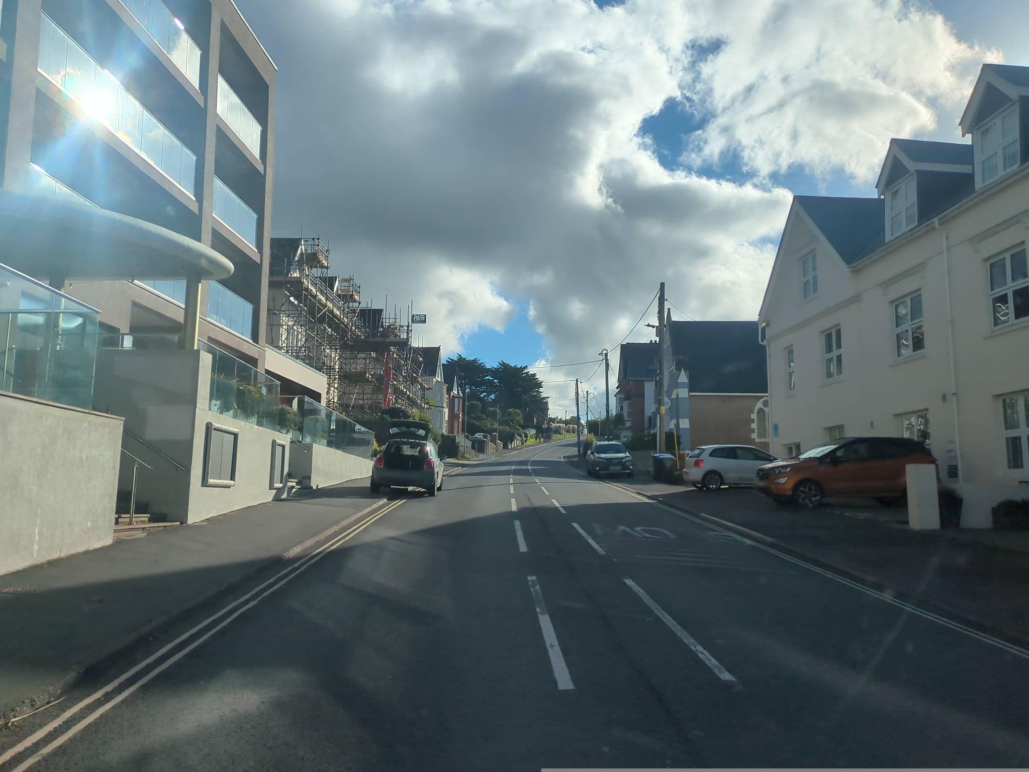 Street view near Byron Holiday Apartments, Ilfracombe — © swinetown (CC BY-SA · Mapillary)