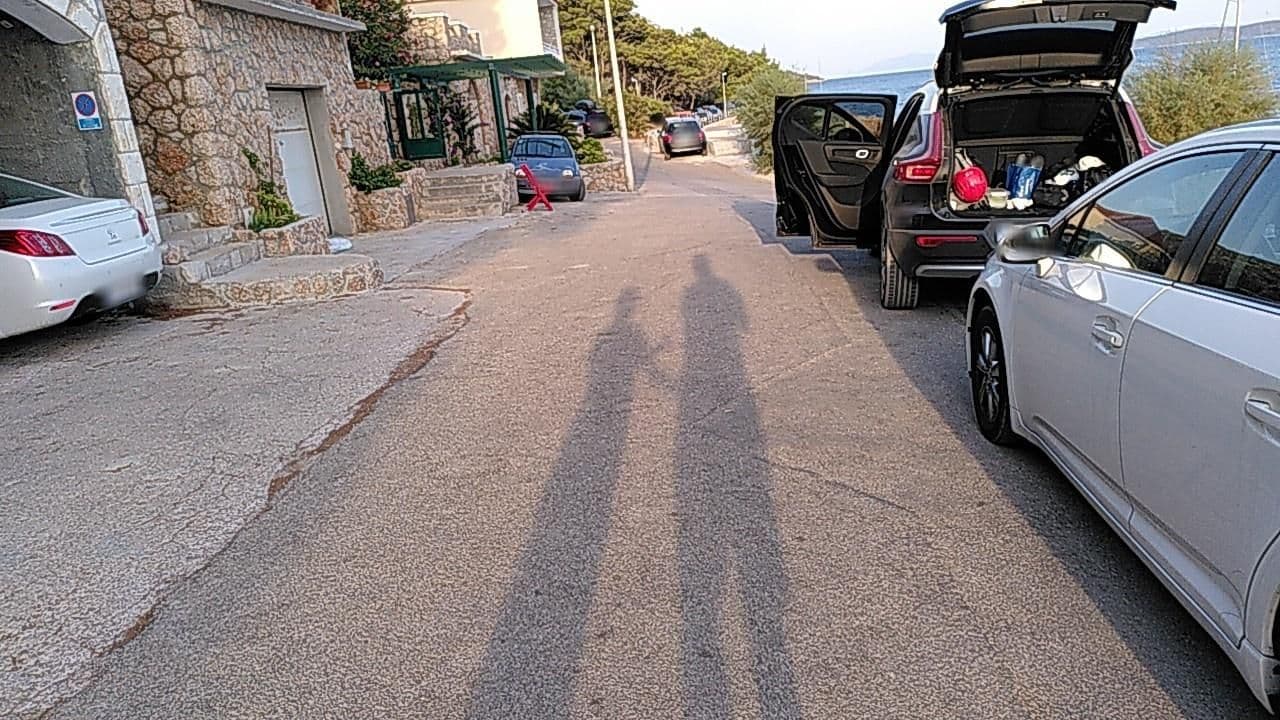 Street view near Apartmani Plenković, Stari Grad — © kravietz (CC BY-SA · Mapillary)