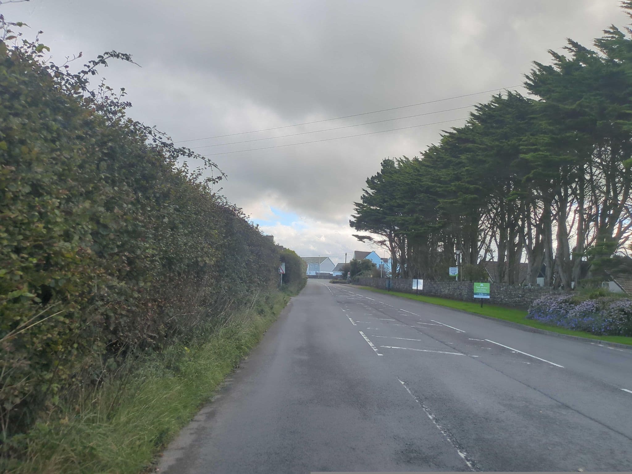 Street view near The Hut, Ilfracombe — © swinetown (CC BY-SA · Mapillary)